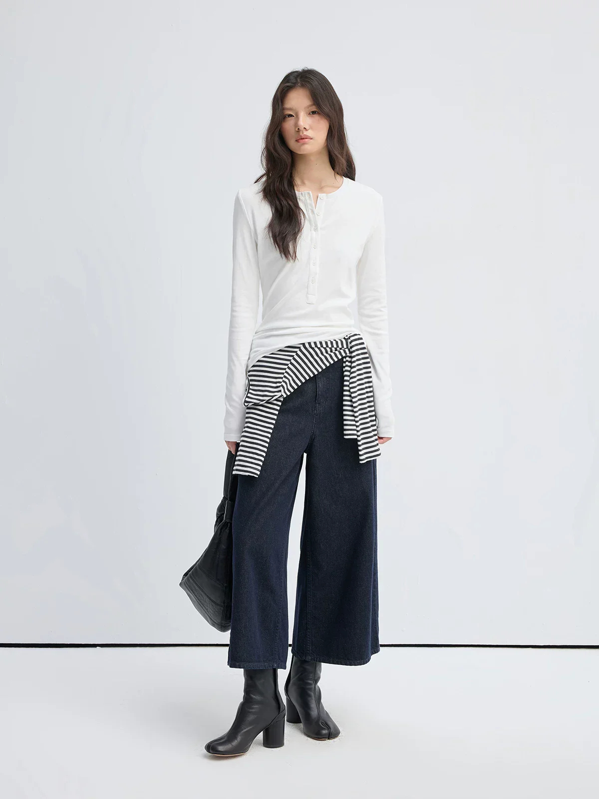 Long-Sleeve Henley Top - Image 2