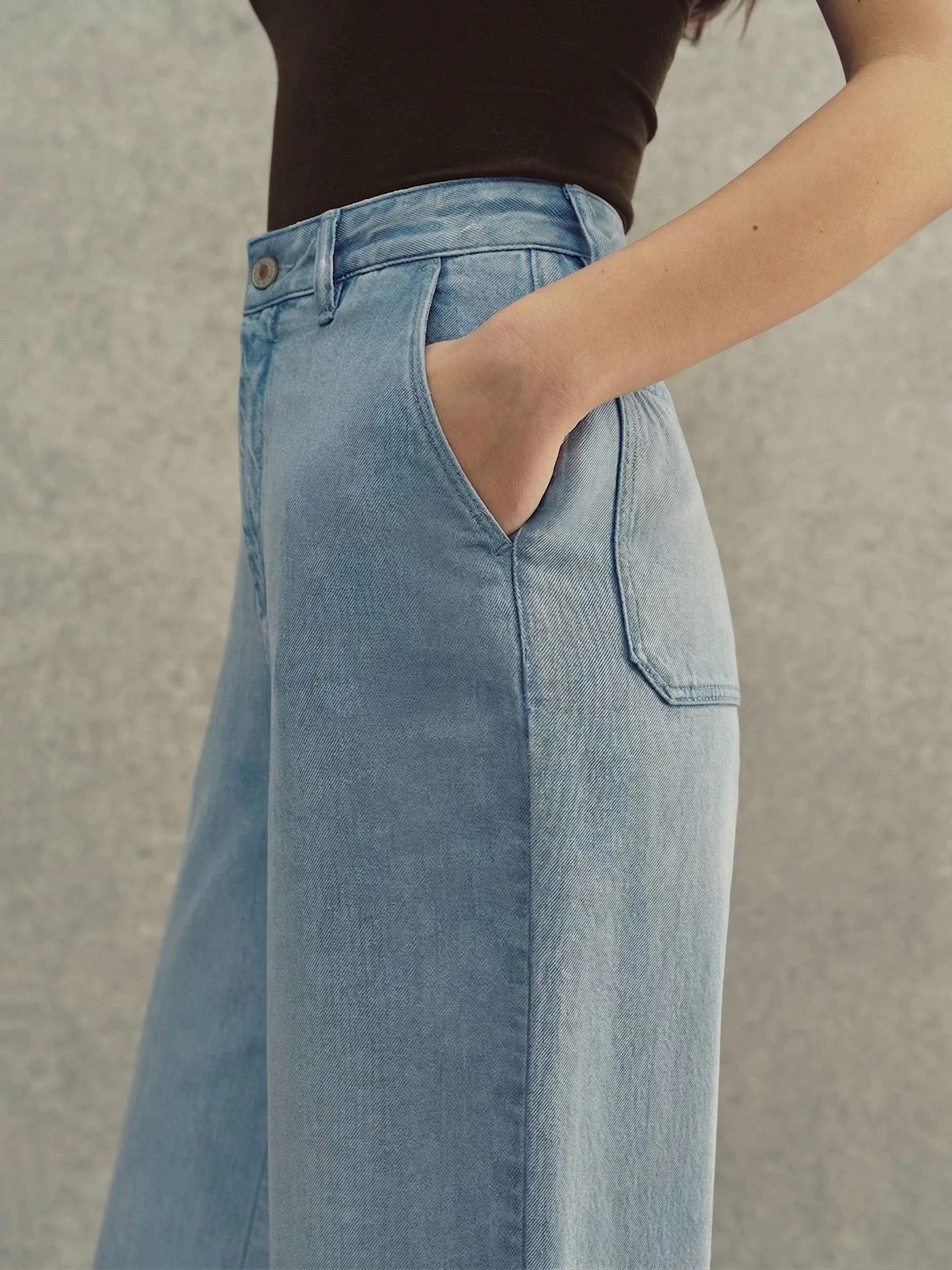 Lyocell Wide-Leg Jeans - Image 5