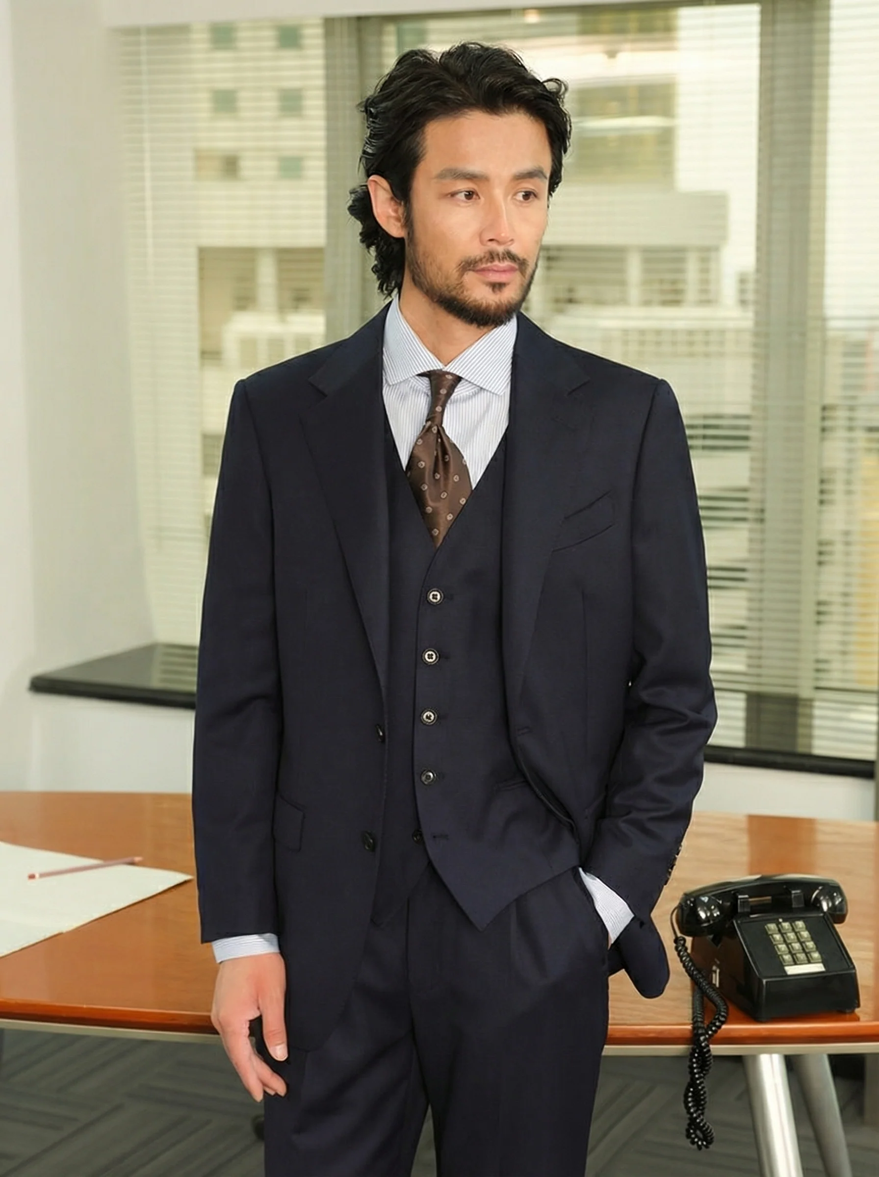 Machine-Washable Bird’s-Eye Commuter Suit - Image 2