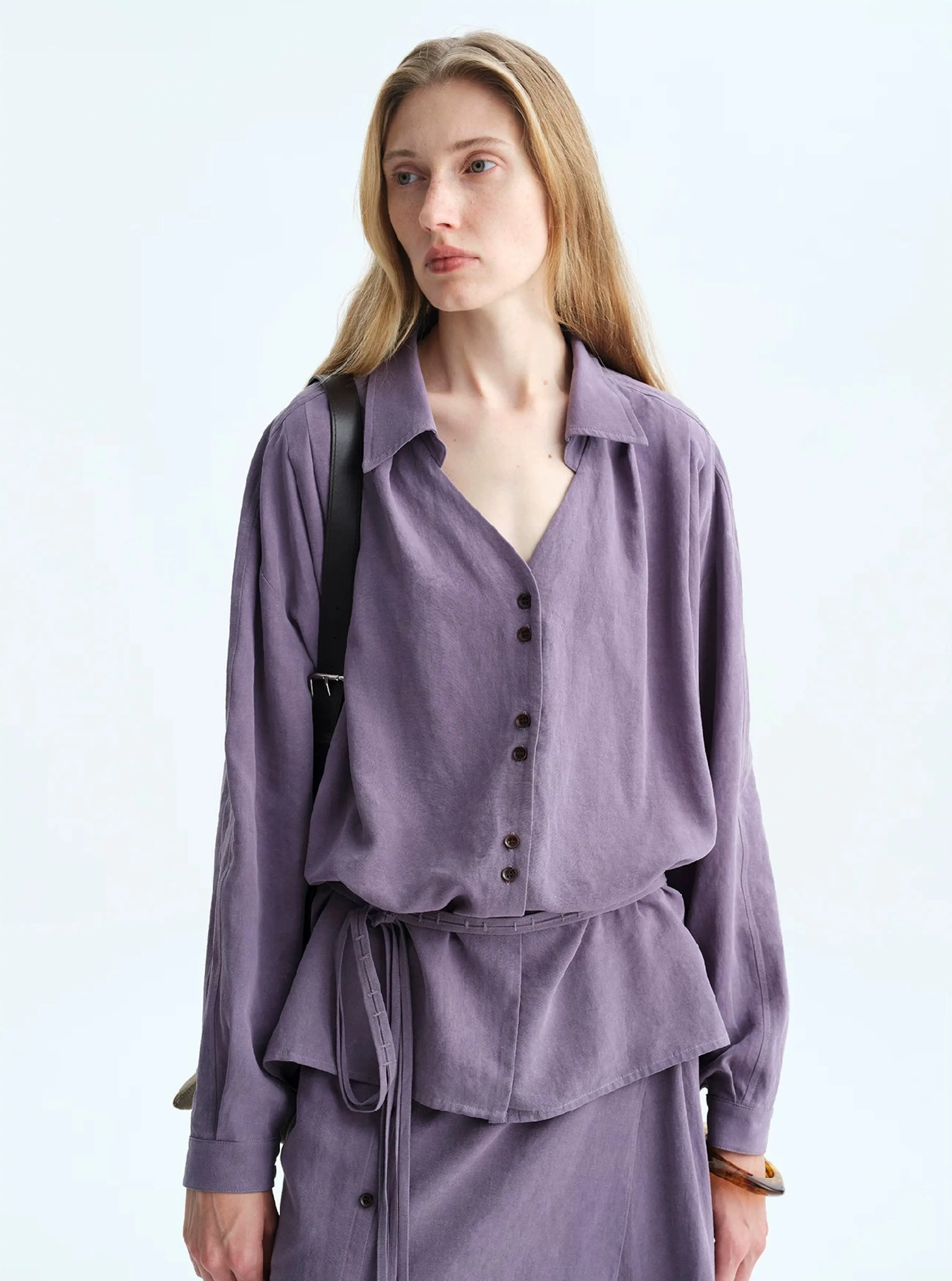 Matte Washed Tencel Linen V-Neck Shirt - Image 6