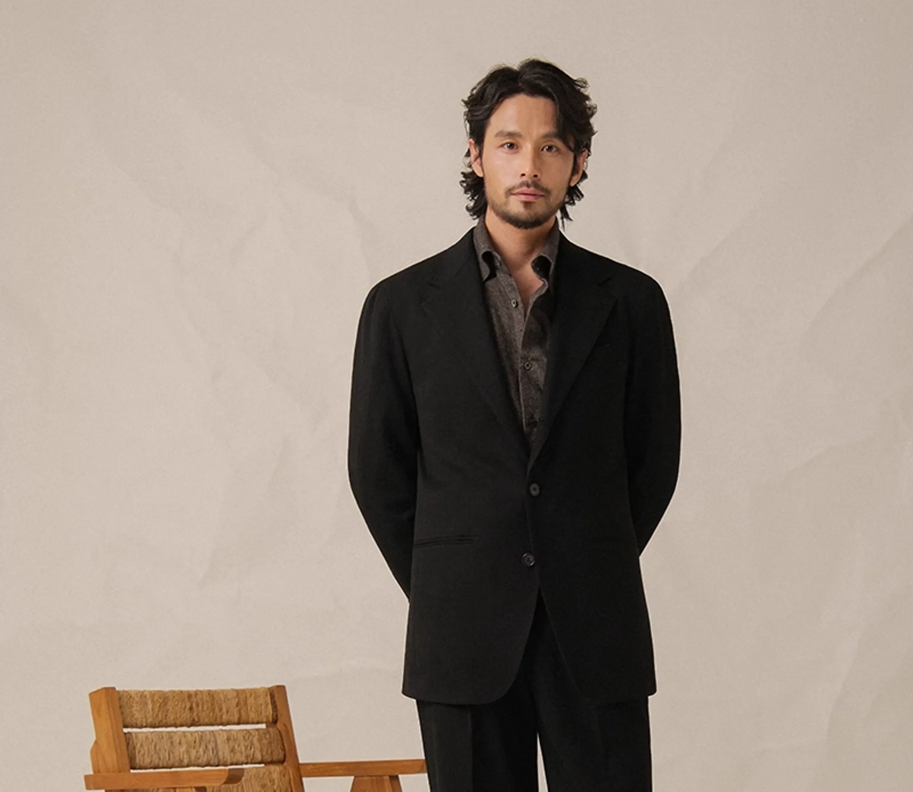 Men's Classic Suit - Image 3