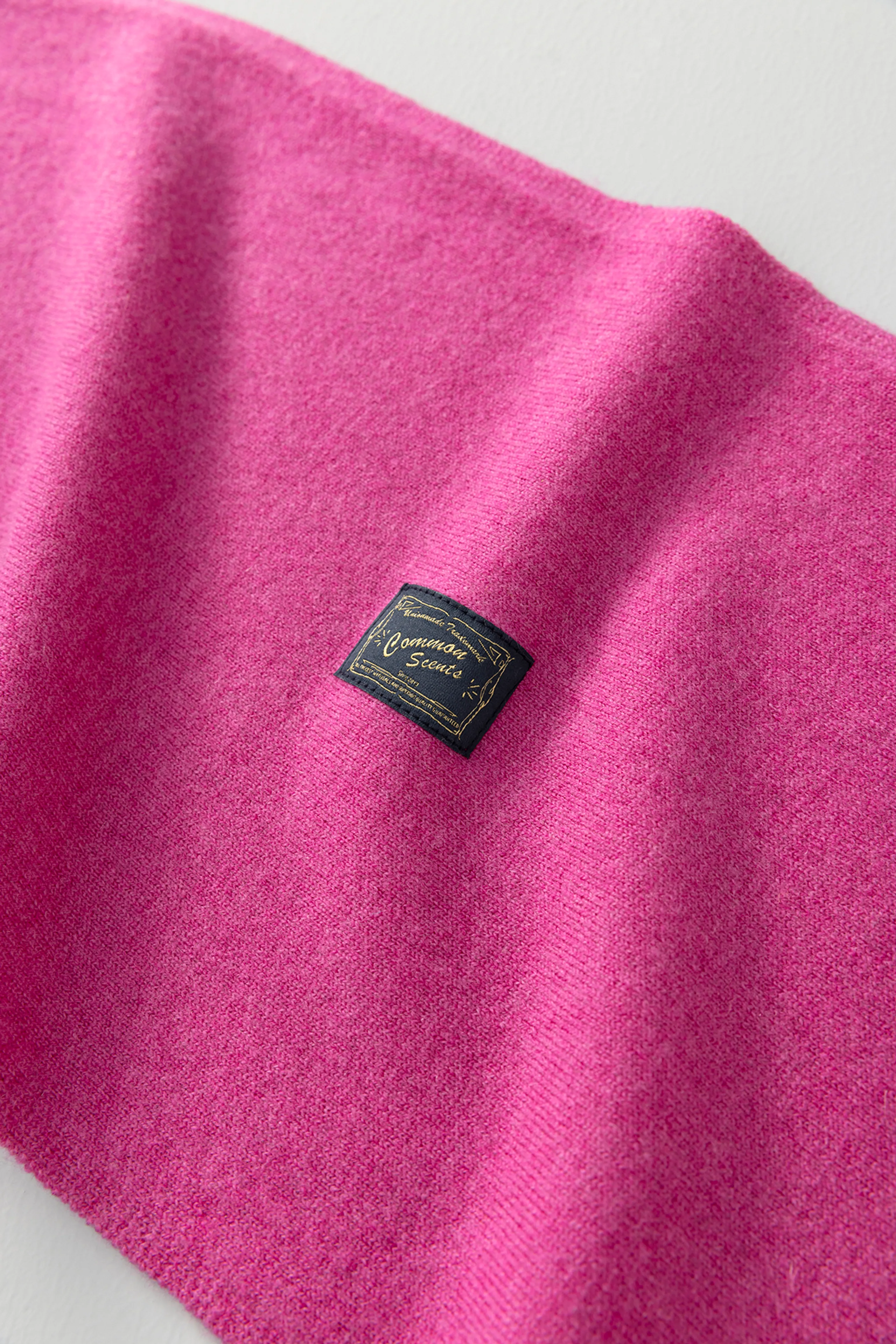 Merino-Cashmere Knit Neckerchief - Image 3