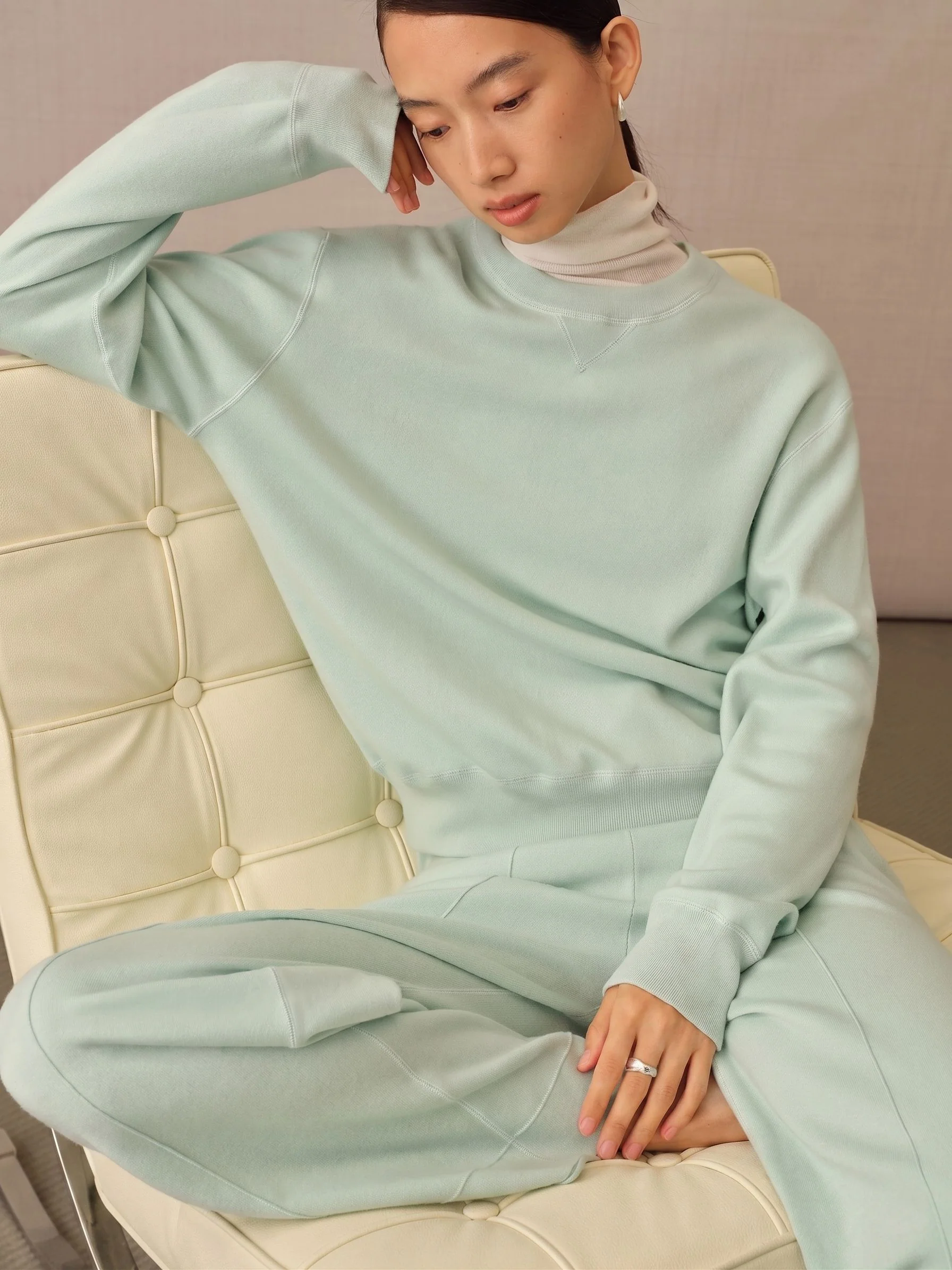 Merino Crewneck Pullover