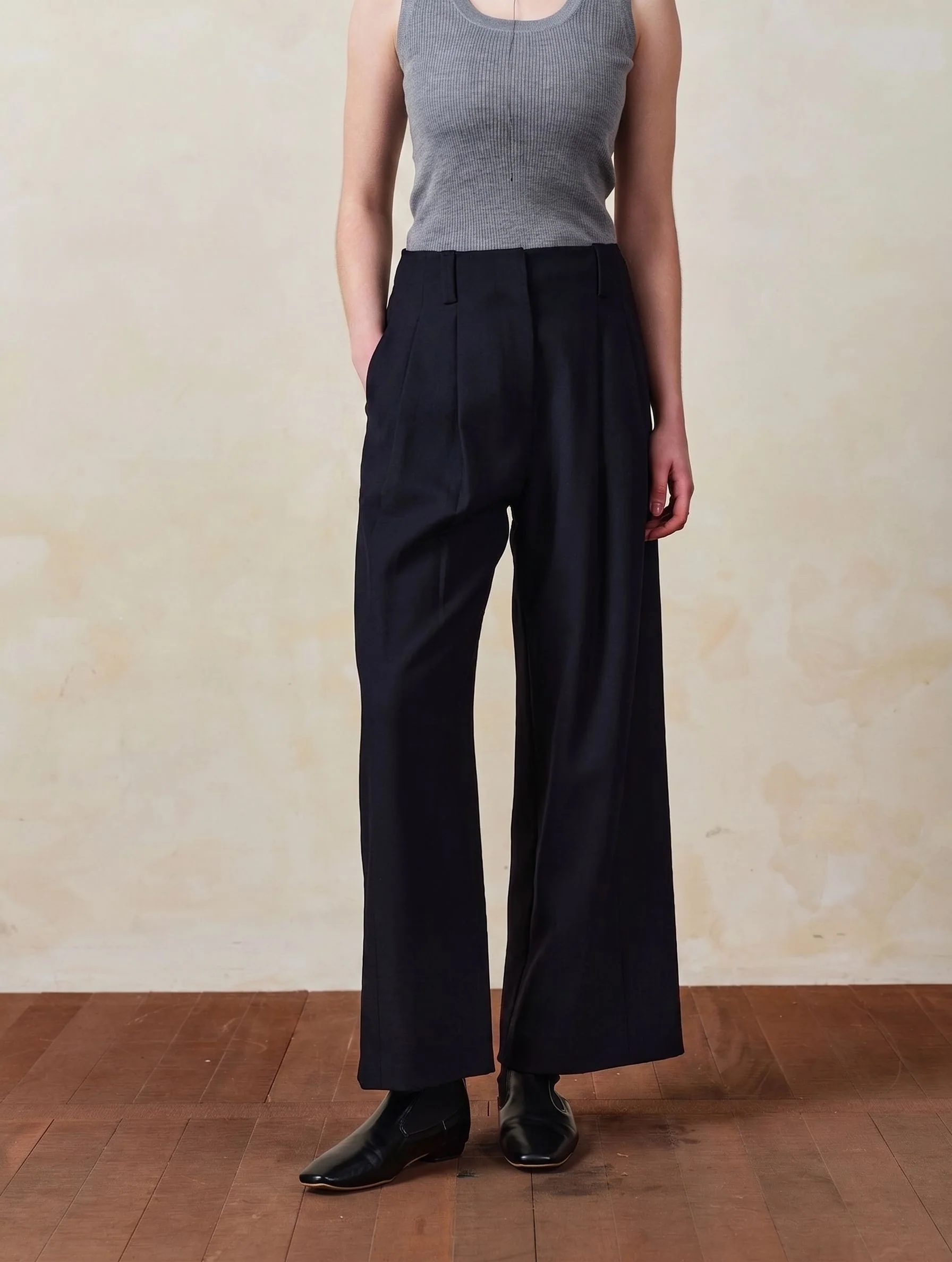 Merino Pleated Wide-Leg Trousers - Image 4