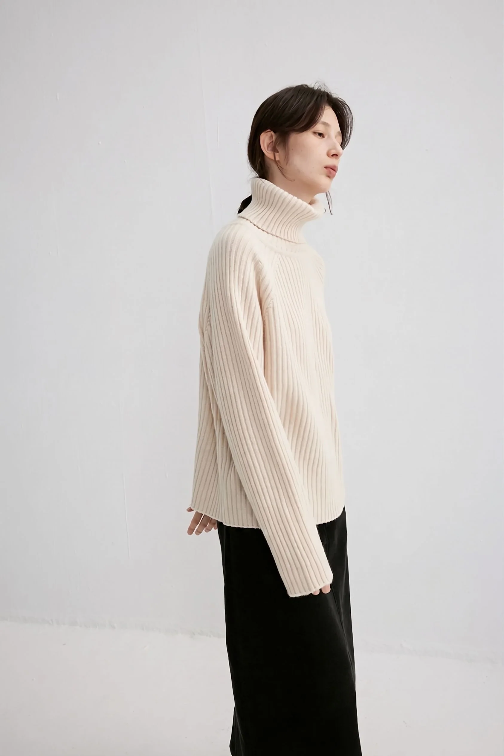 Merino Ribbed Turtleneck Sweater - Image 5