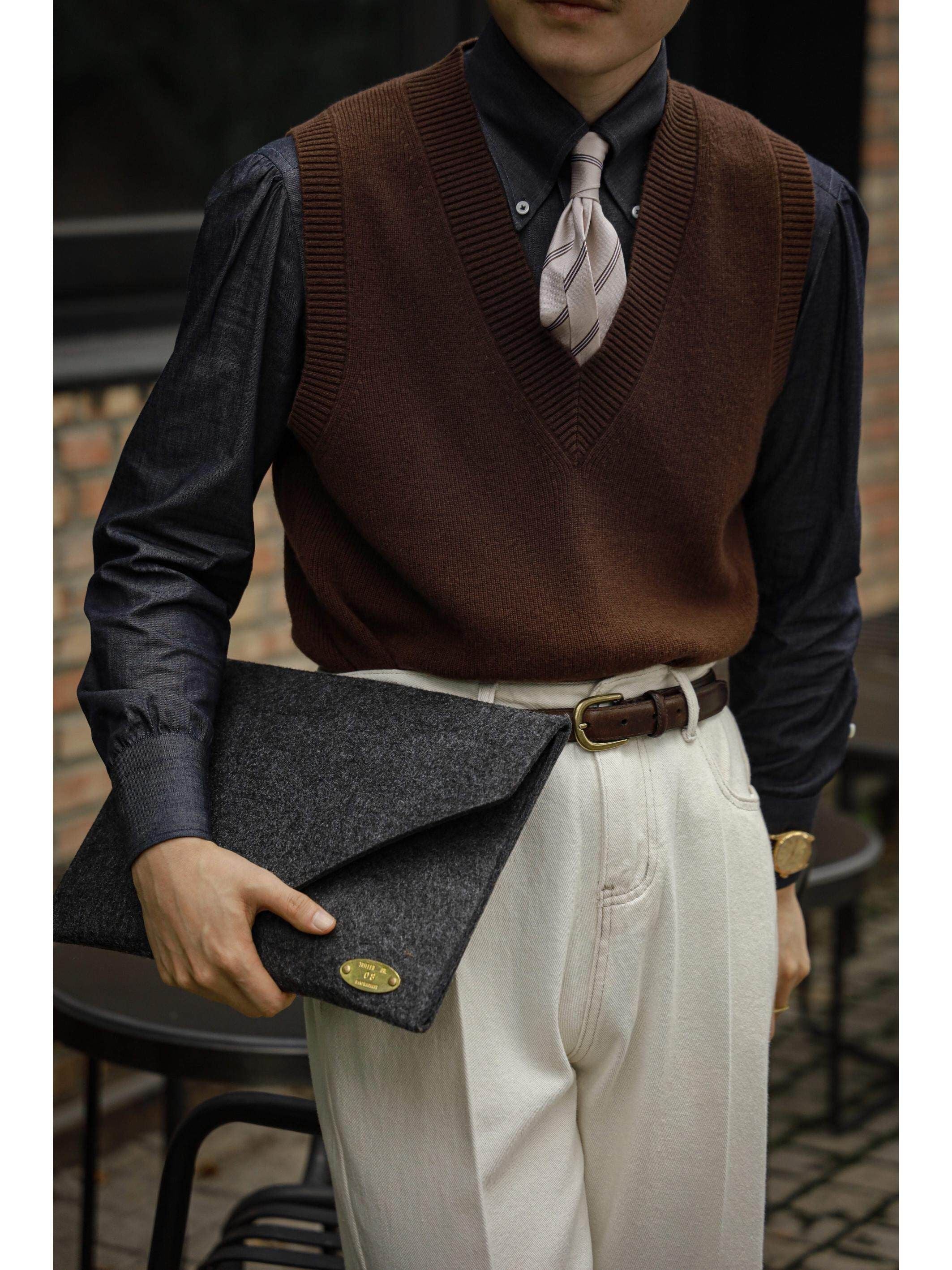 Merino V-Neck Vest