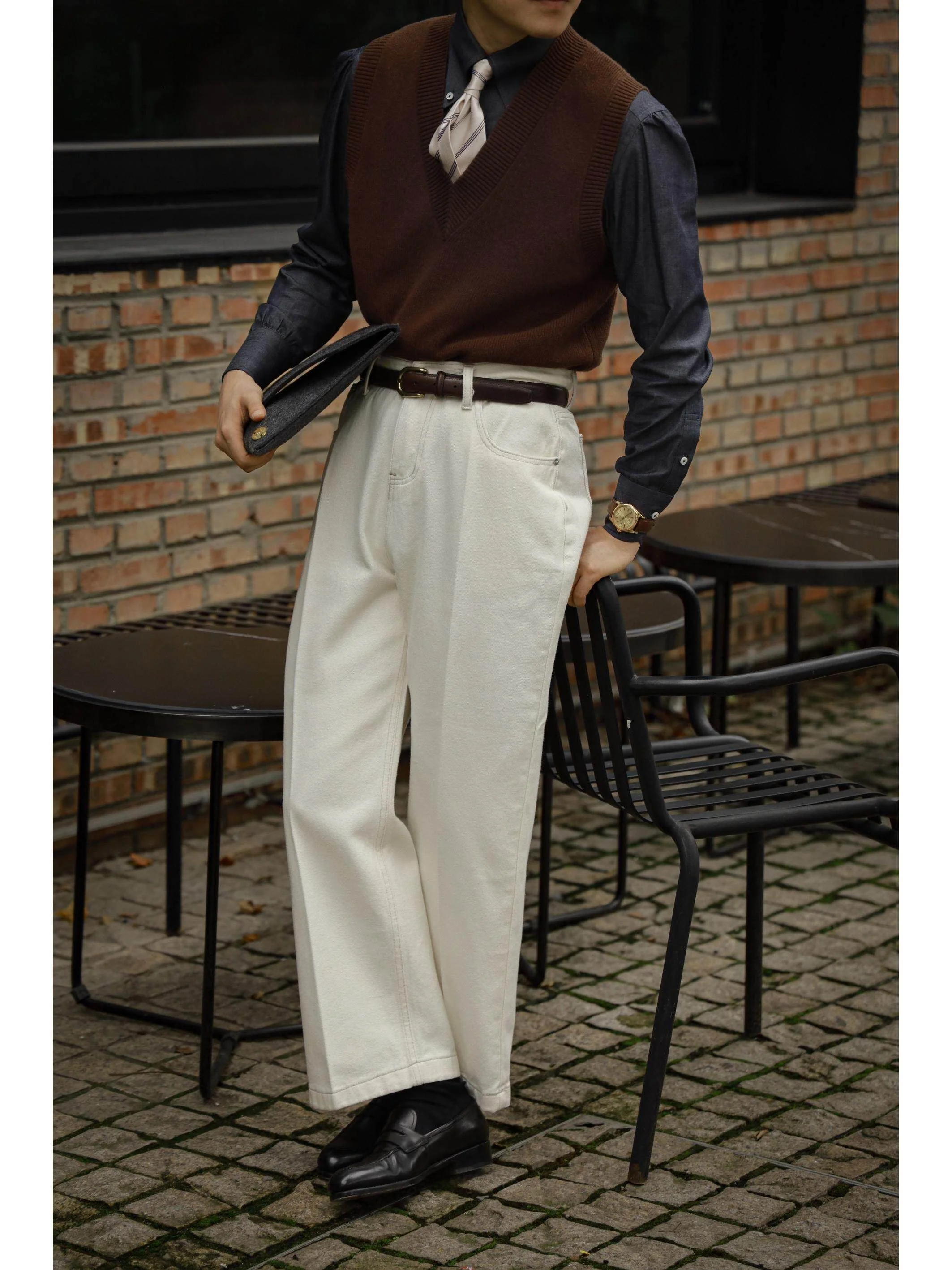 Merino V-Neck Vest - Image 3