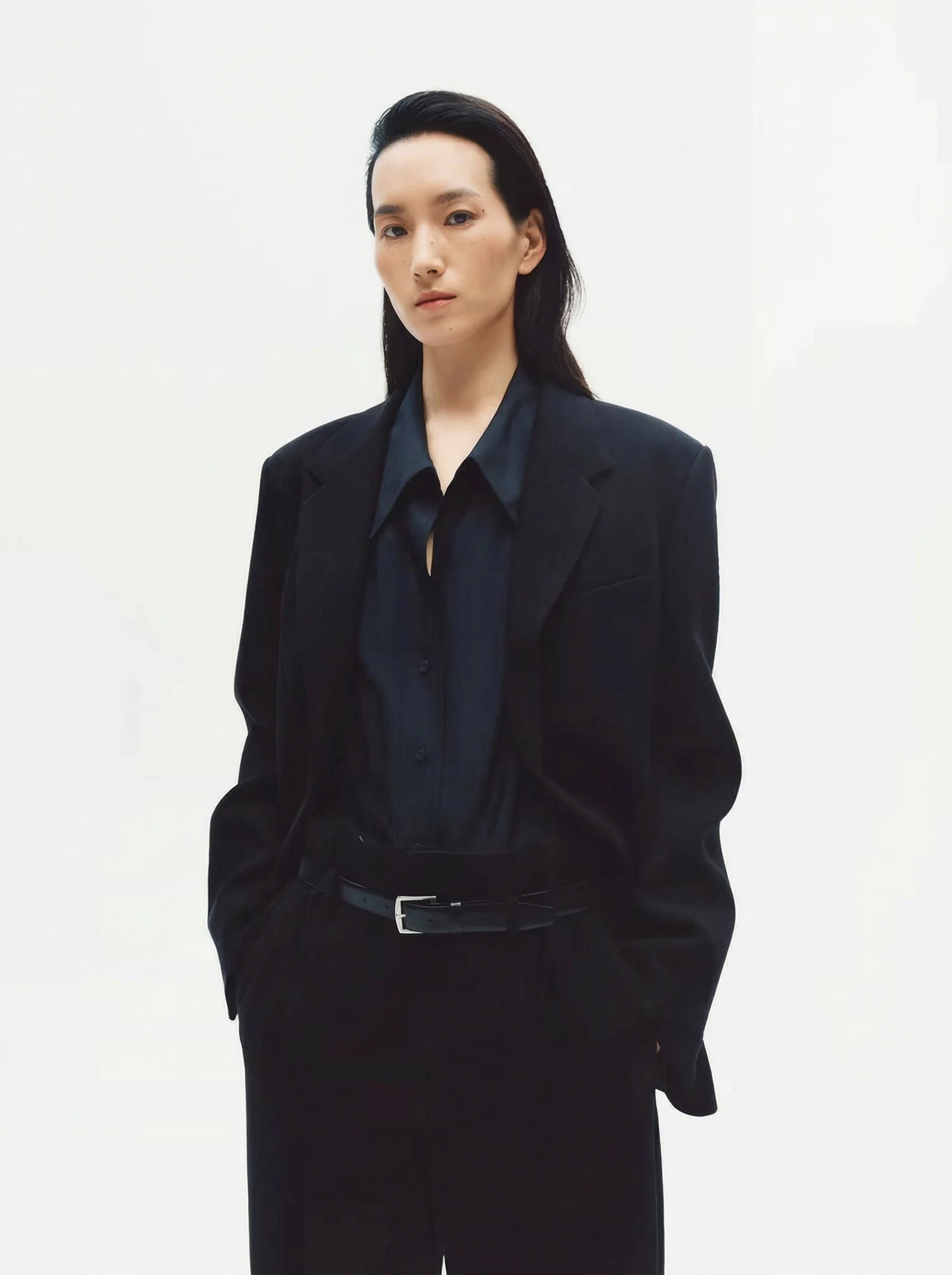 Metal Clasp Blazer - Image 4