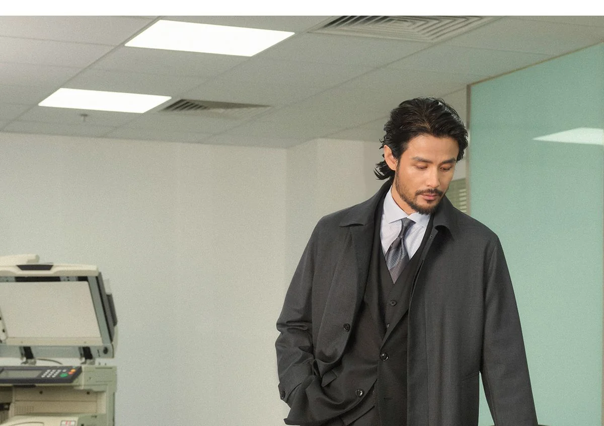 Mid-Length Commuter Overcoat - Image 4
