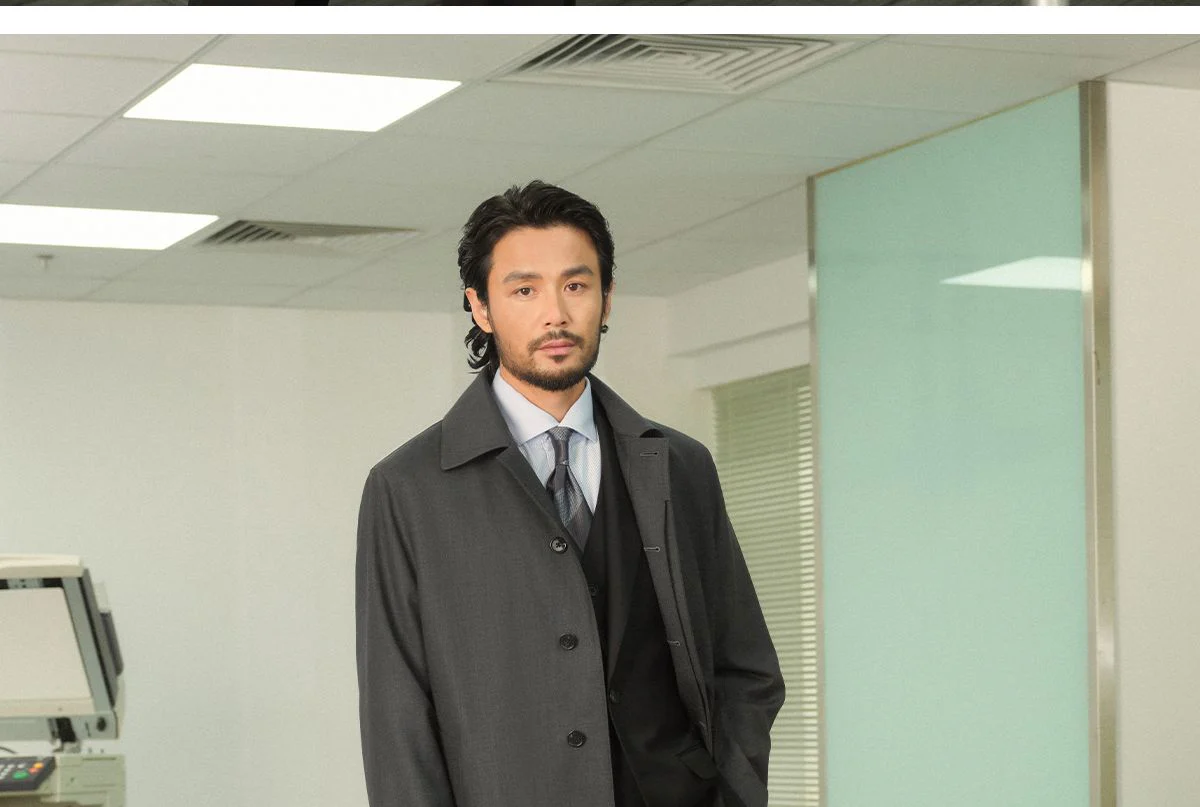 Mid-Length Commuter Overcoat - Image 5