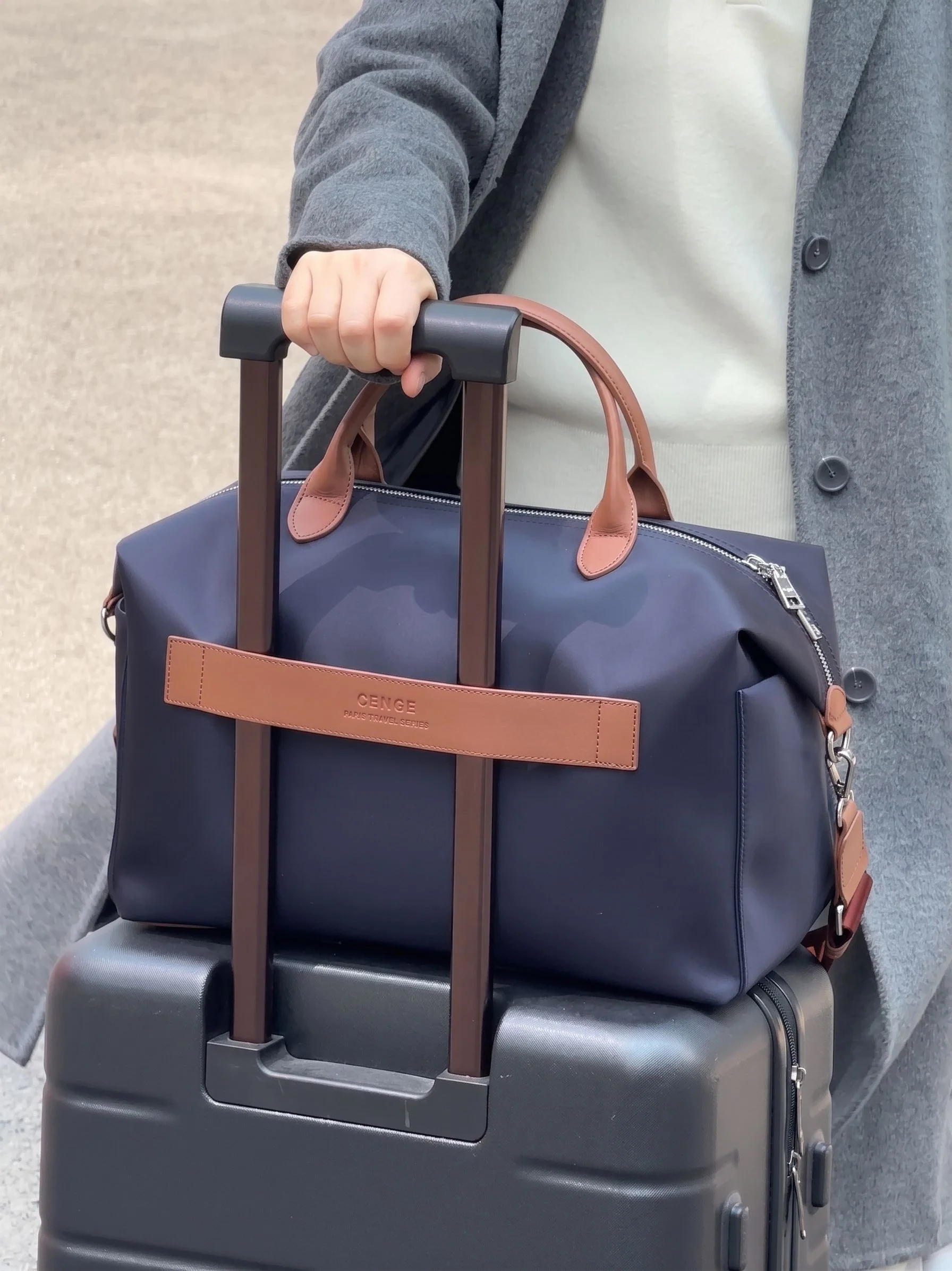 Minimal Travel Duffel - Image 8