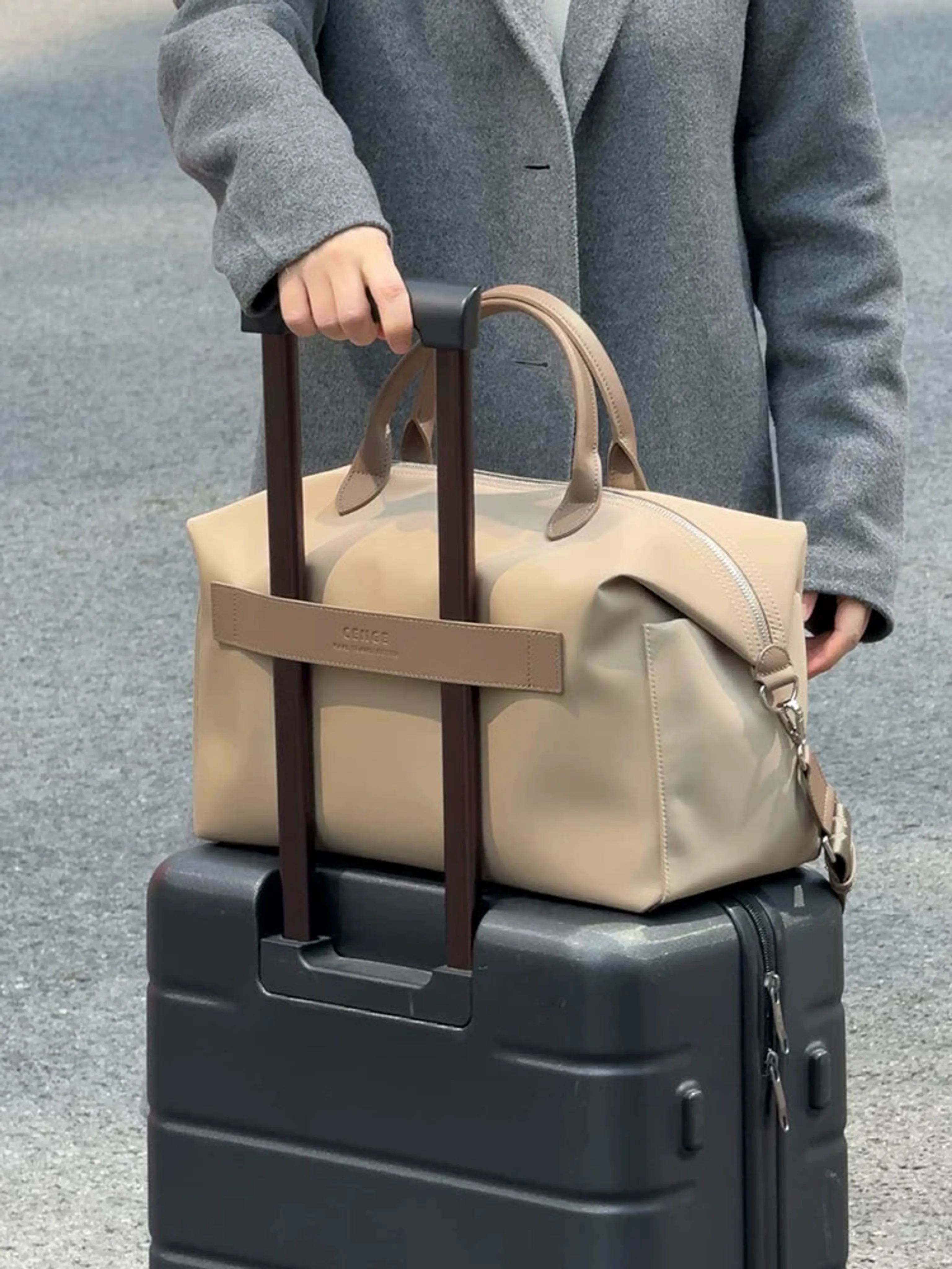 Minimal Travel Duffel - Image 9