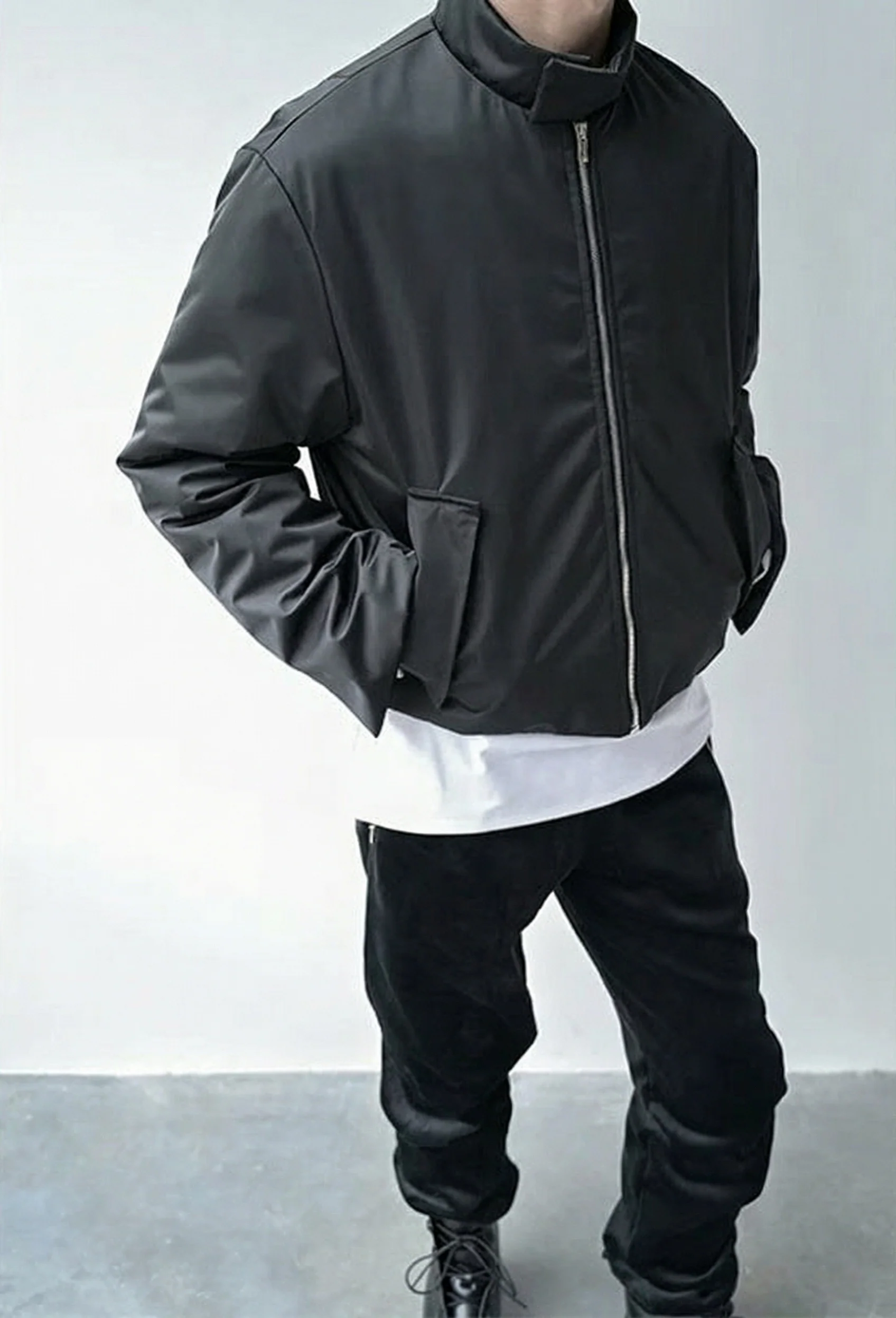 Minimalist Black Zipper Jacket - Image 2
