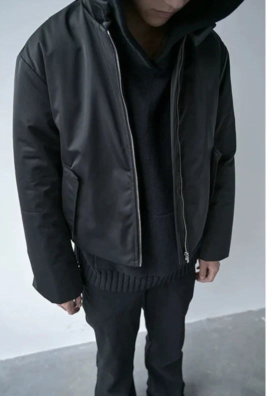 Minimalist Black Zipper Jacket - Image 3