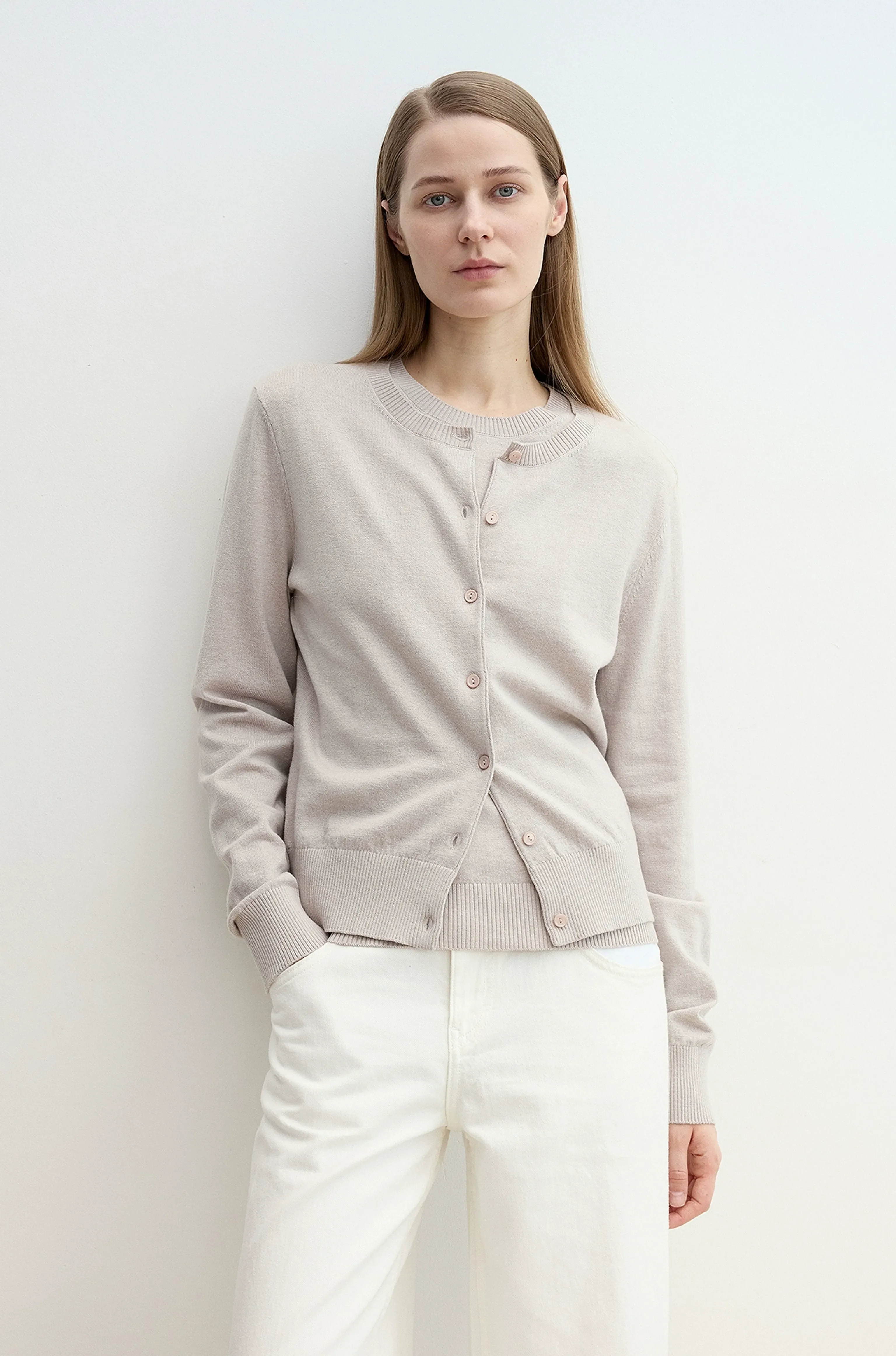 Minimalist Knit Vest & Cardigan Set - Image 2