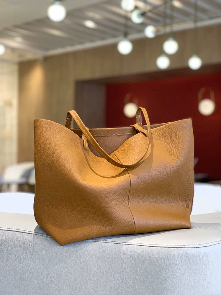 Minimalist Leather Tote Bag - Image 10