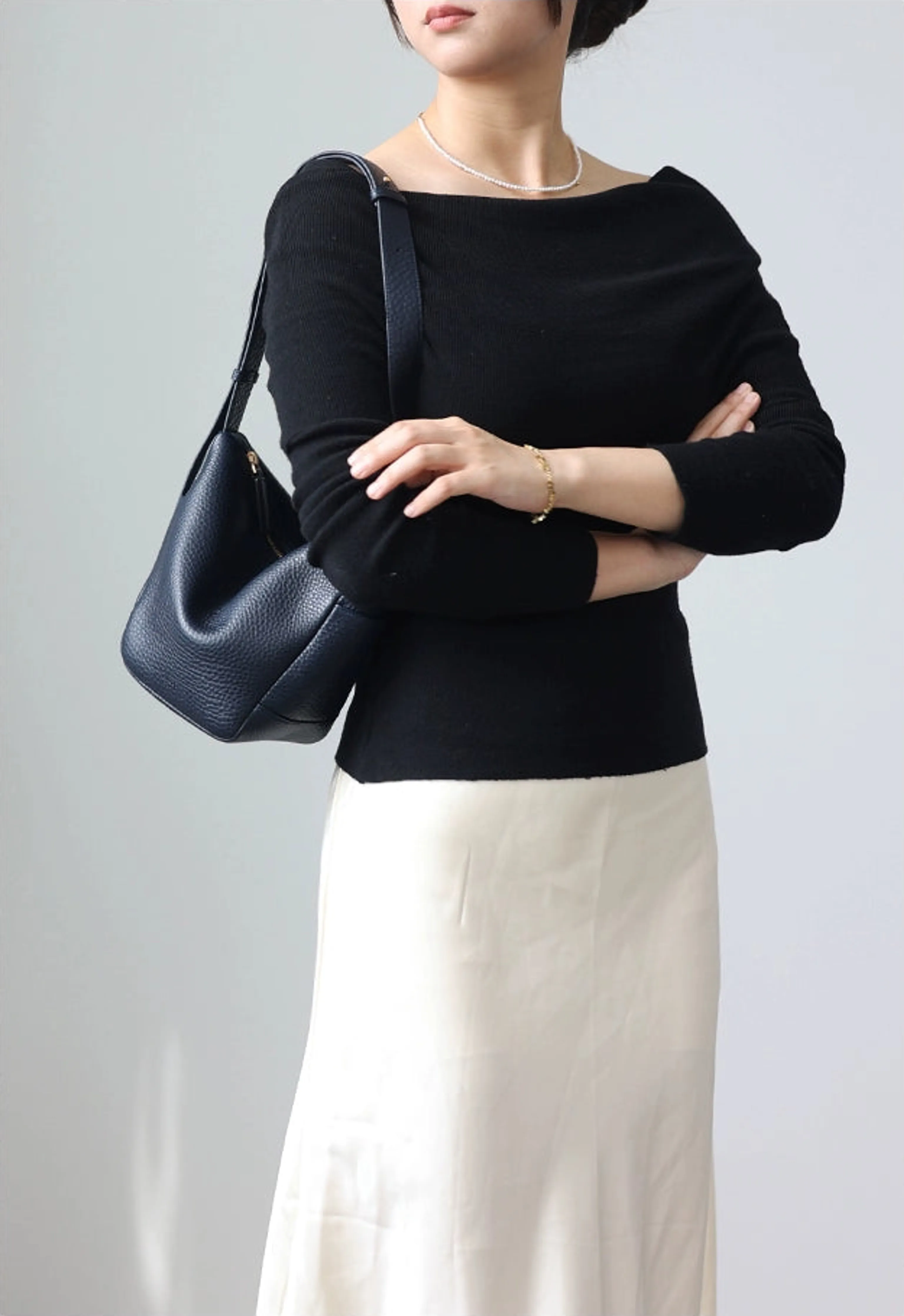 Minimalist Pebbled Leather Bucket Bag - Image 11