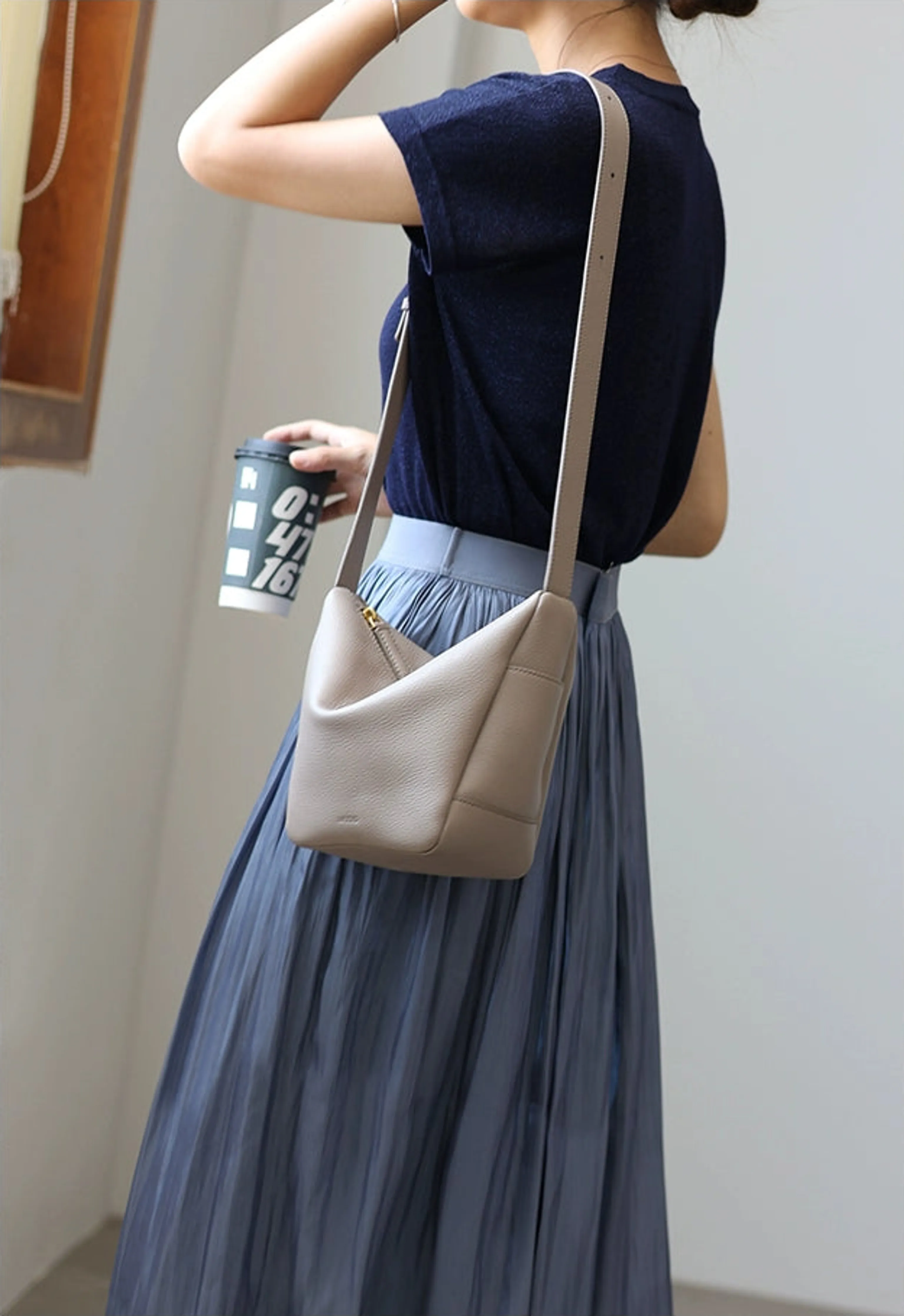 Minimalist Pebbled Leather Bucket Bag - Image 4