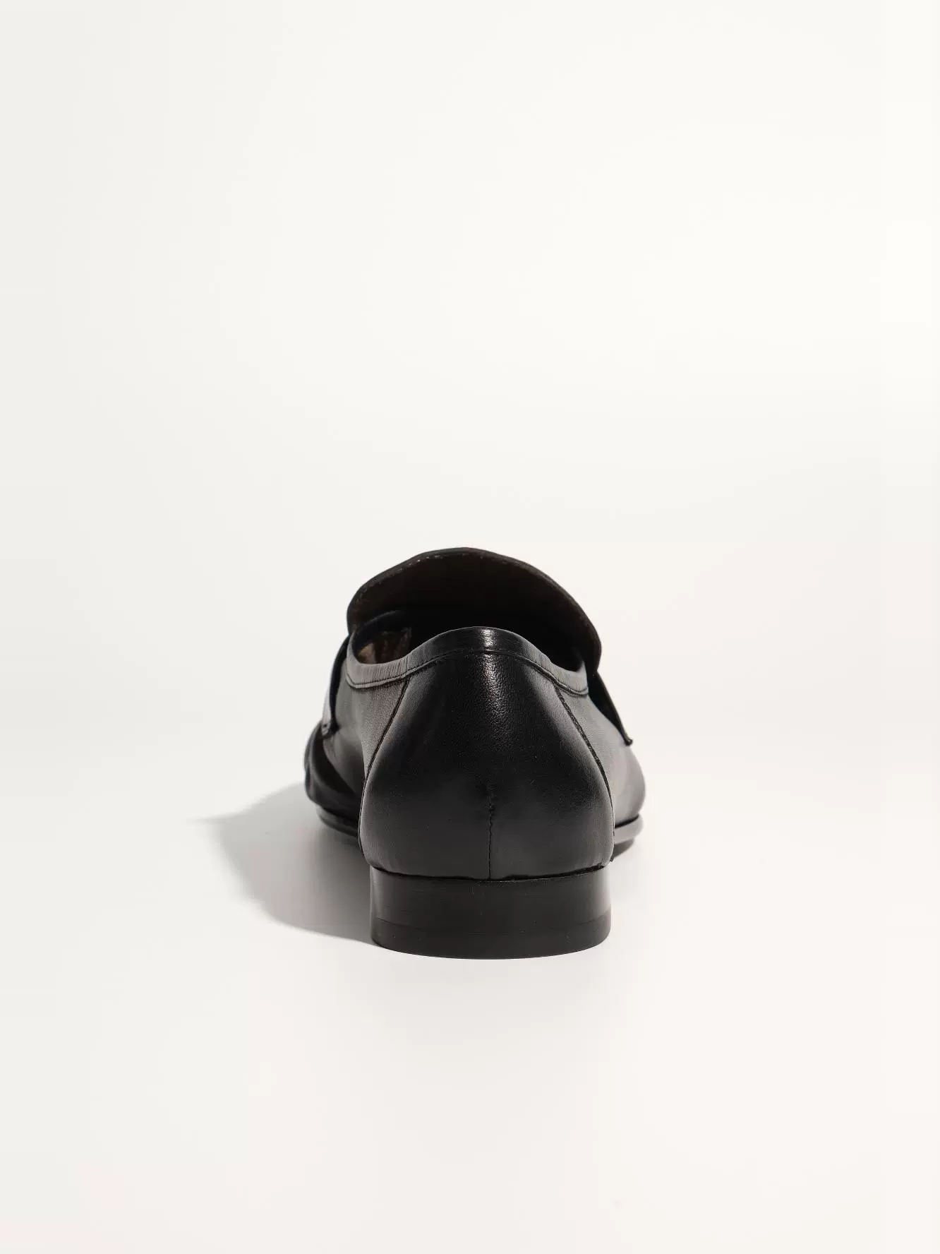 Minimalist Pleated Leather Loafers - Image 3