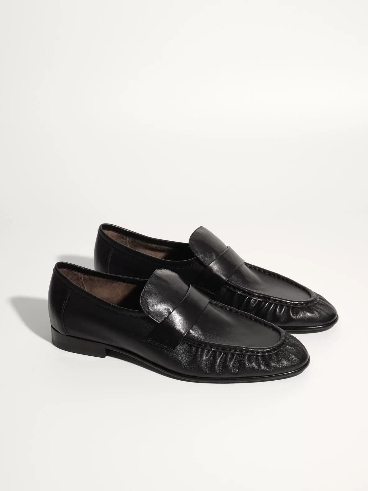 Minimalist Pleated Leather Loafers - Image 5