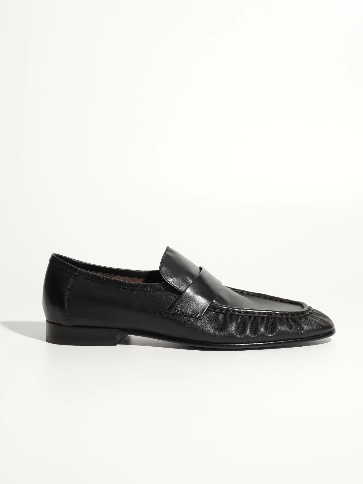 Minimalist Pleated Leather Loafers - Image 6