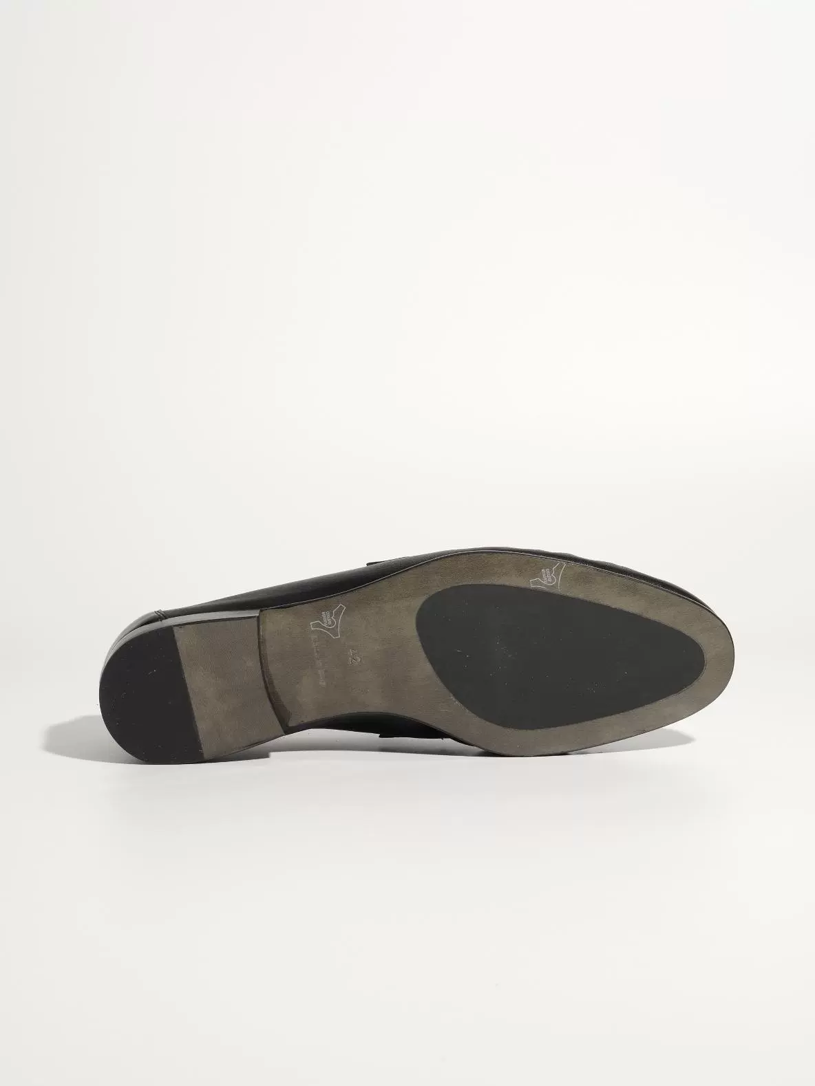 Minimalist Pleated Leather Loafers - Image 7