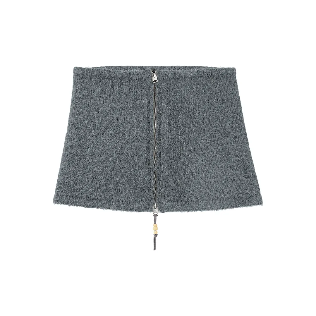 Minimalist Textured Knit Skirt - Image 7