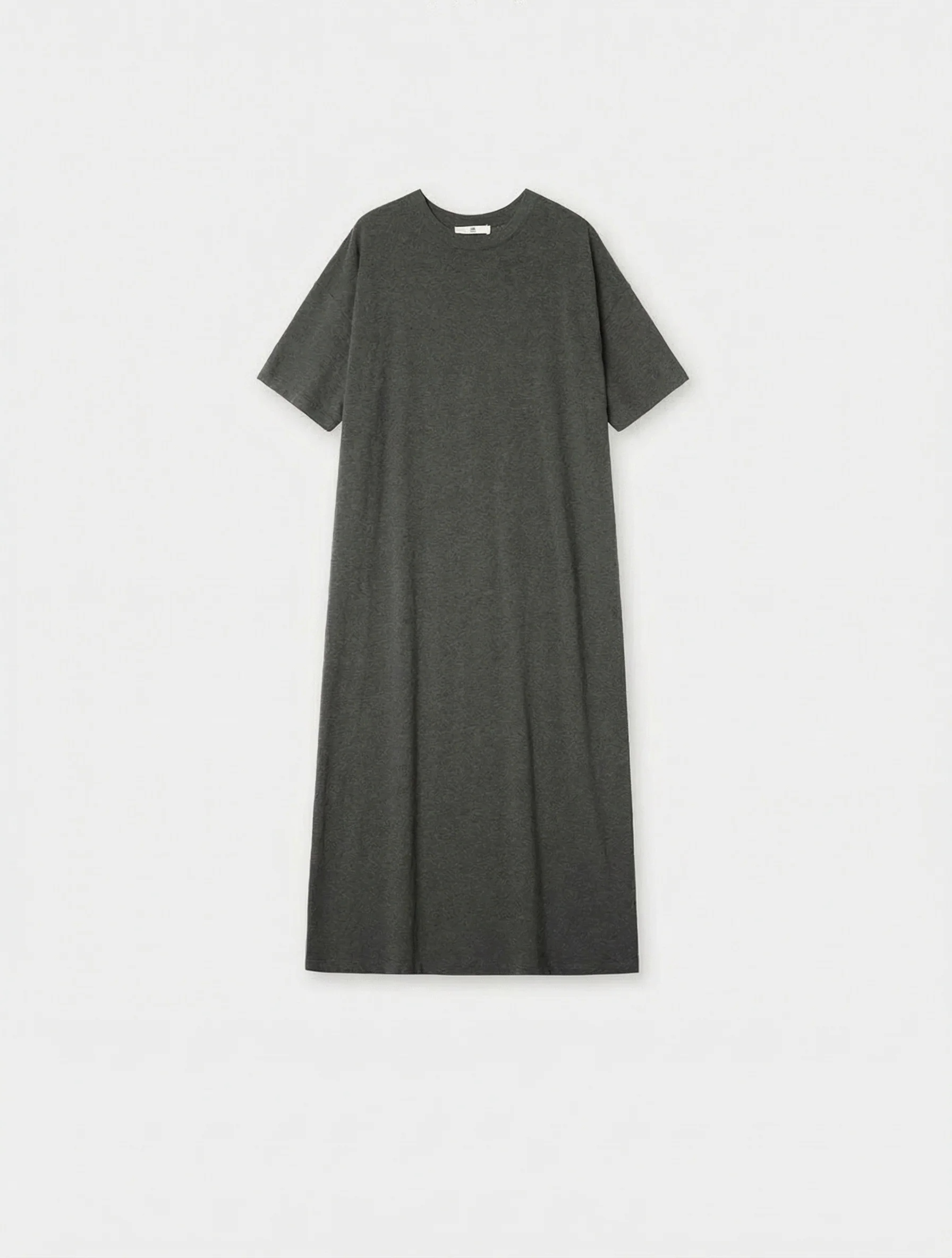 Minimalist Three-Piece Set - Image 11