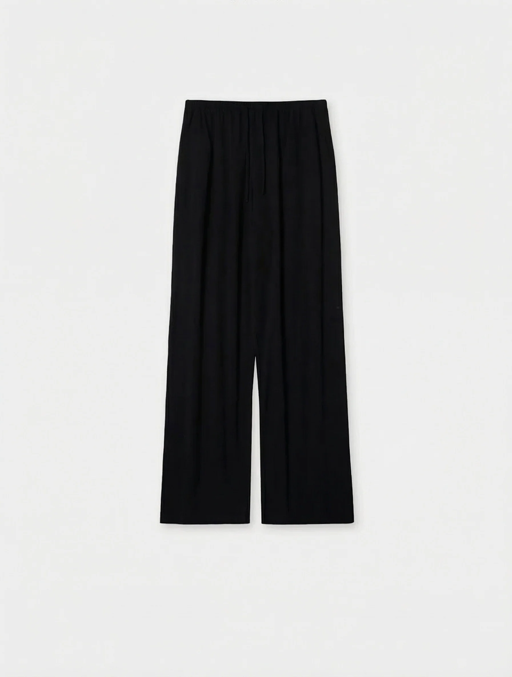 Minimalist Three-Piece Set - Image 4