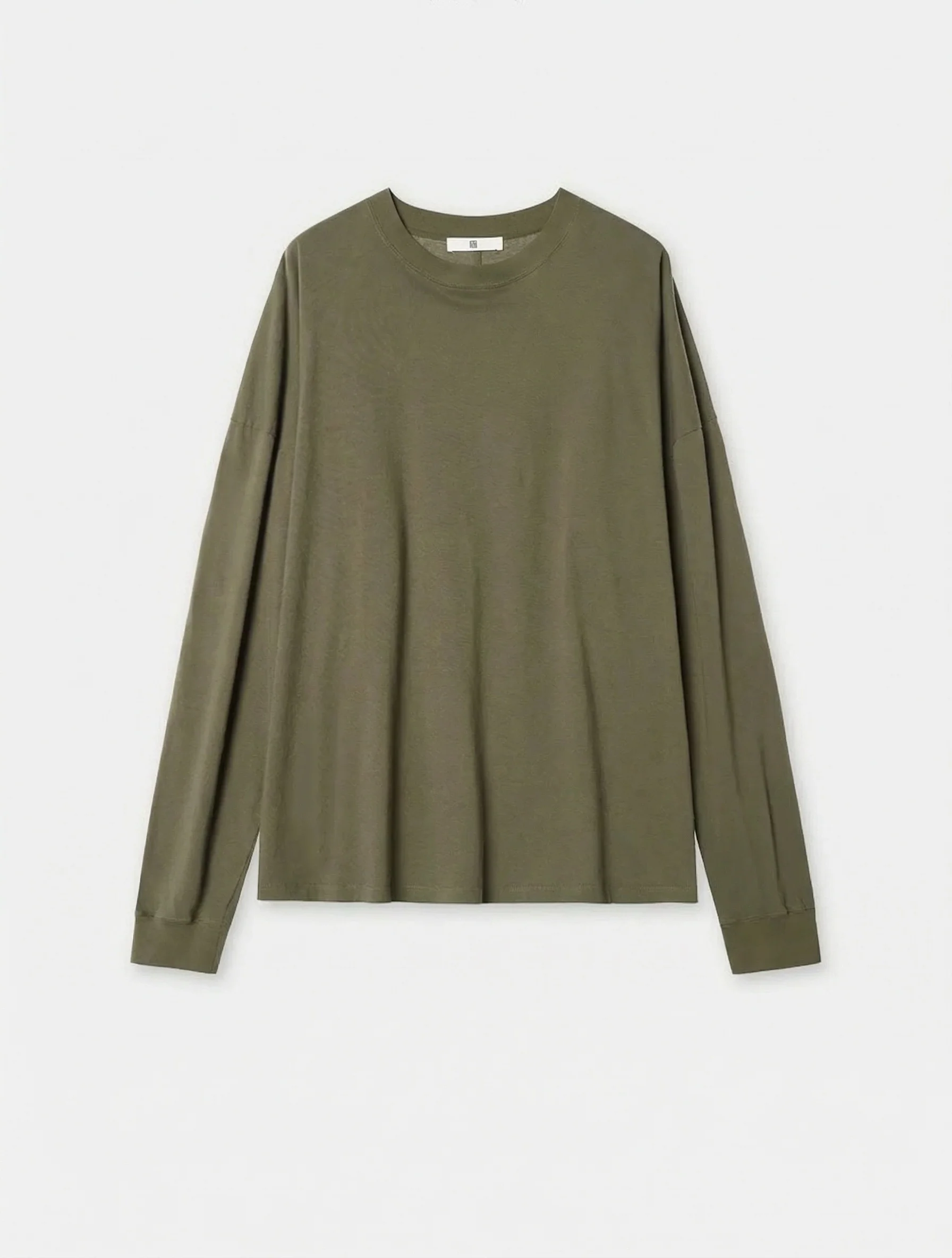 Minimalist Three-Piece Set - Image 5