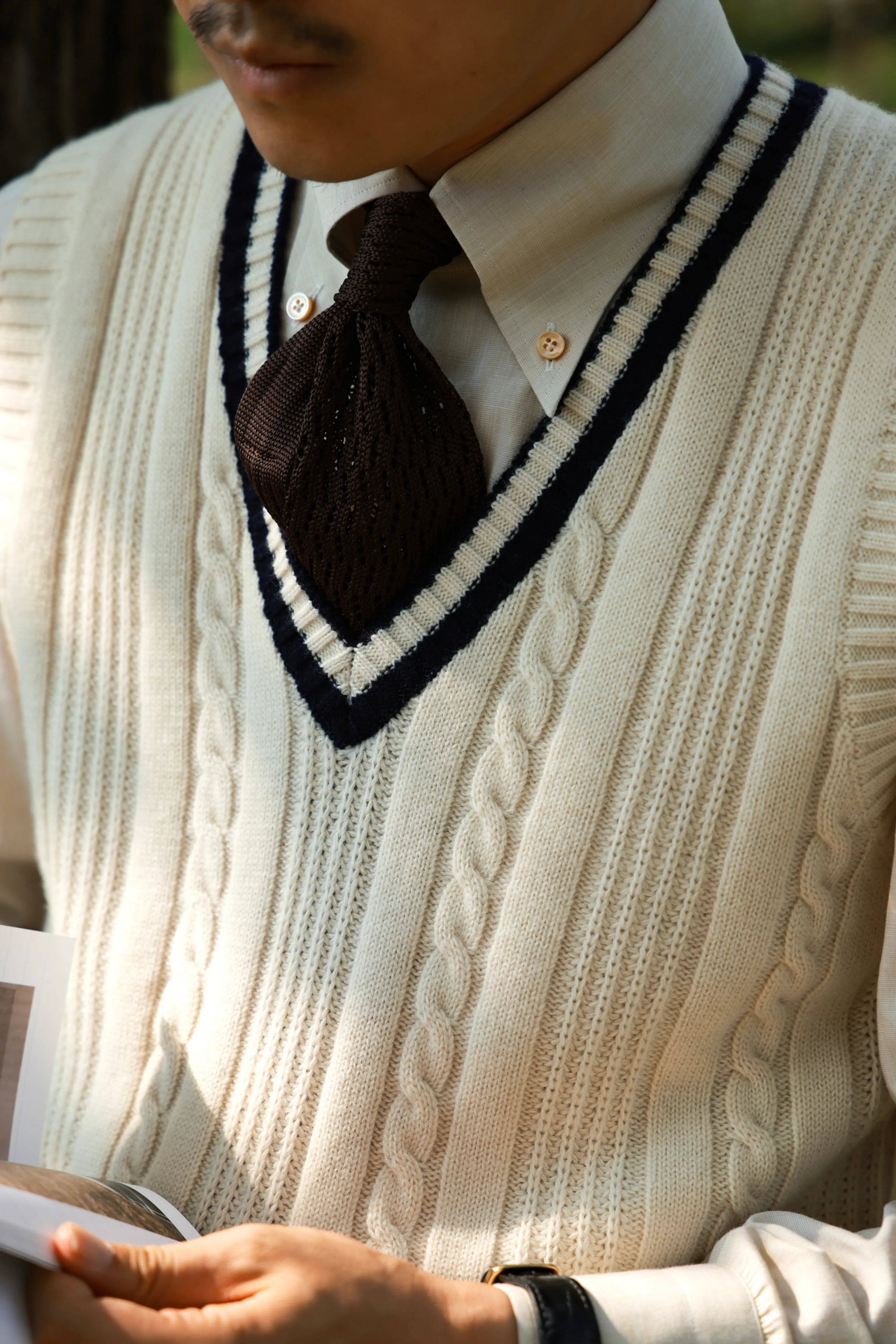 Mist White Merino Cable V-Neck Vest - Image 4