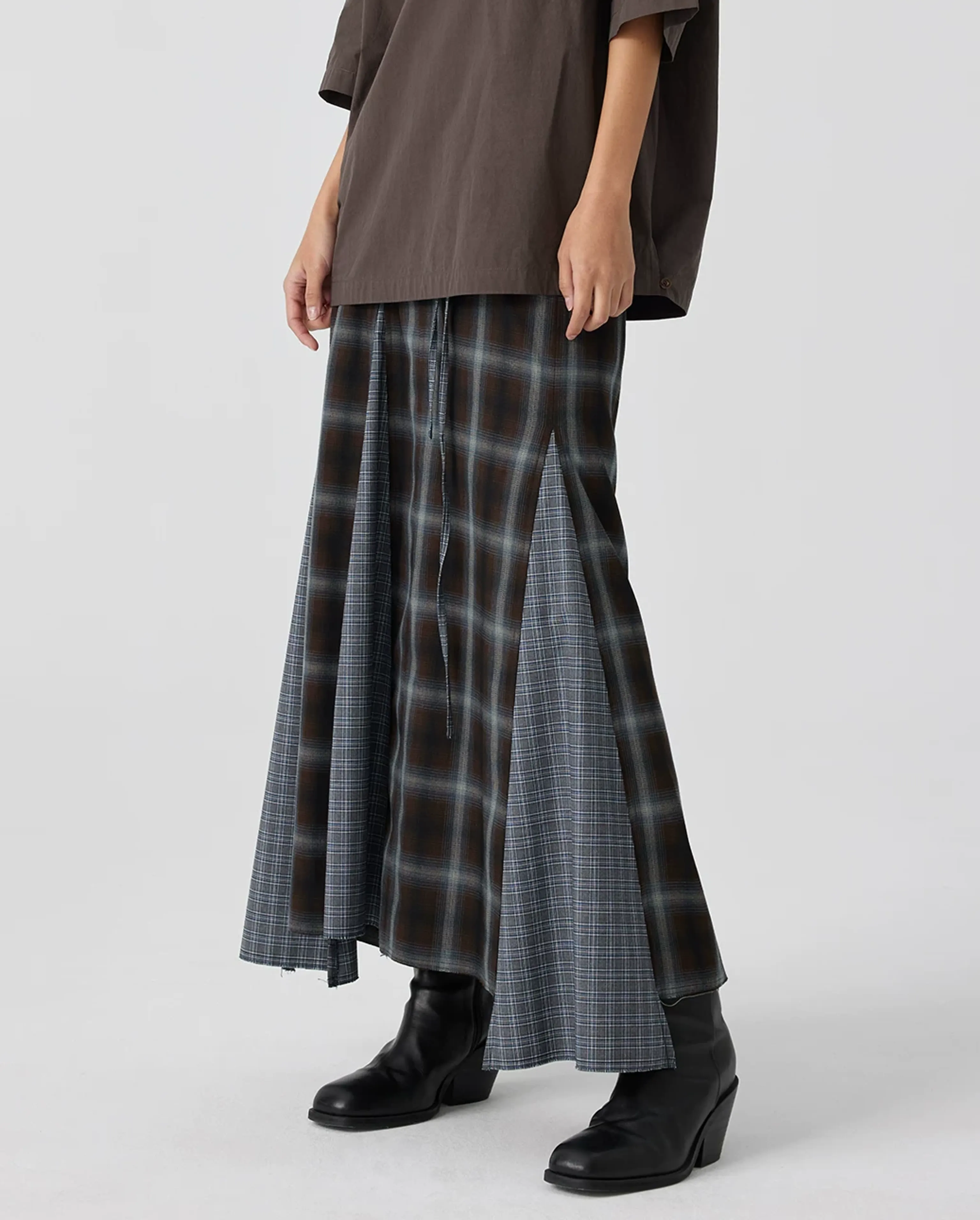 Mixed Plaid Fishtail Maxi Skirt - Image 4