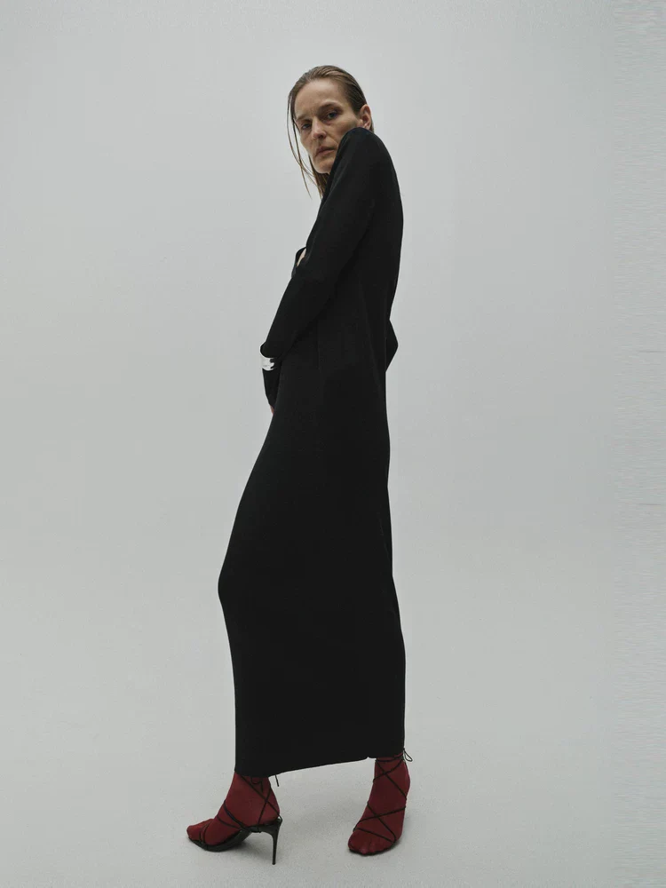 Mulberry Silk V-Neck Knit Maxi Dress