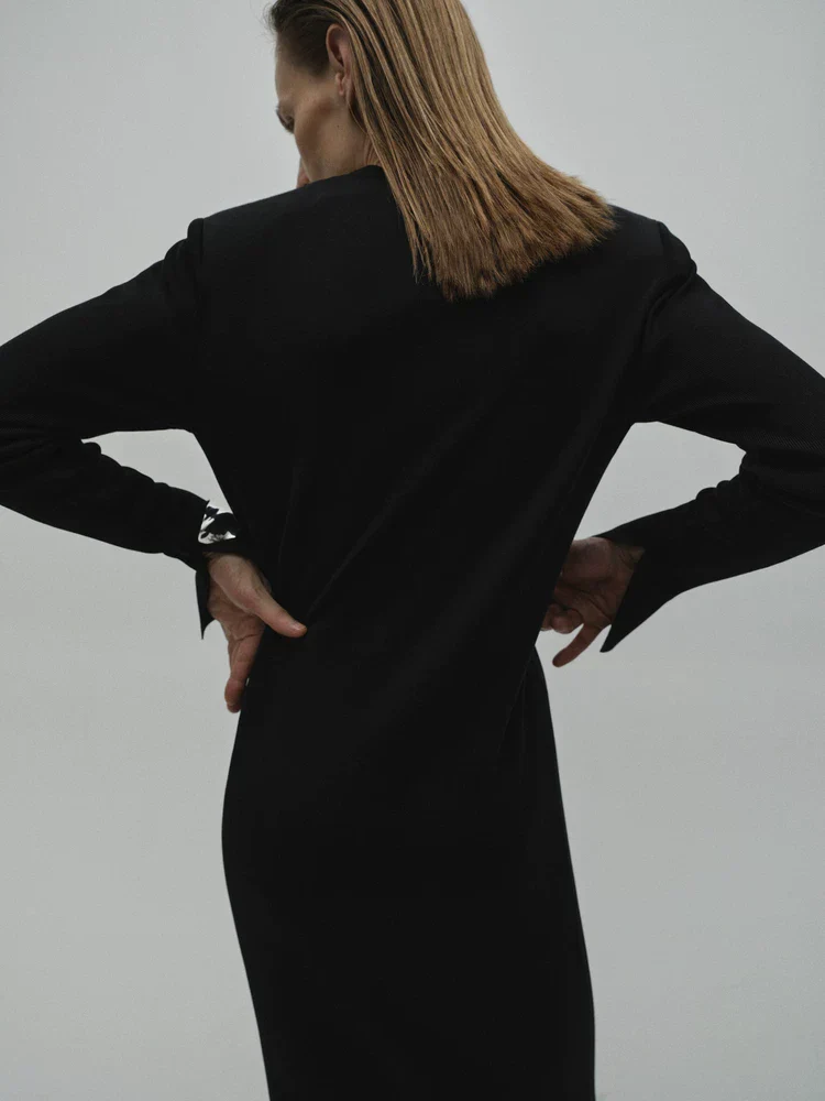 Mulberry Silk V-Neck Knit Maxi Dress - Image 3
