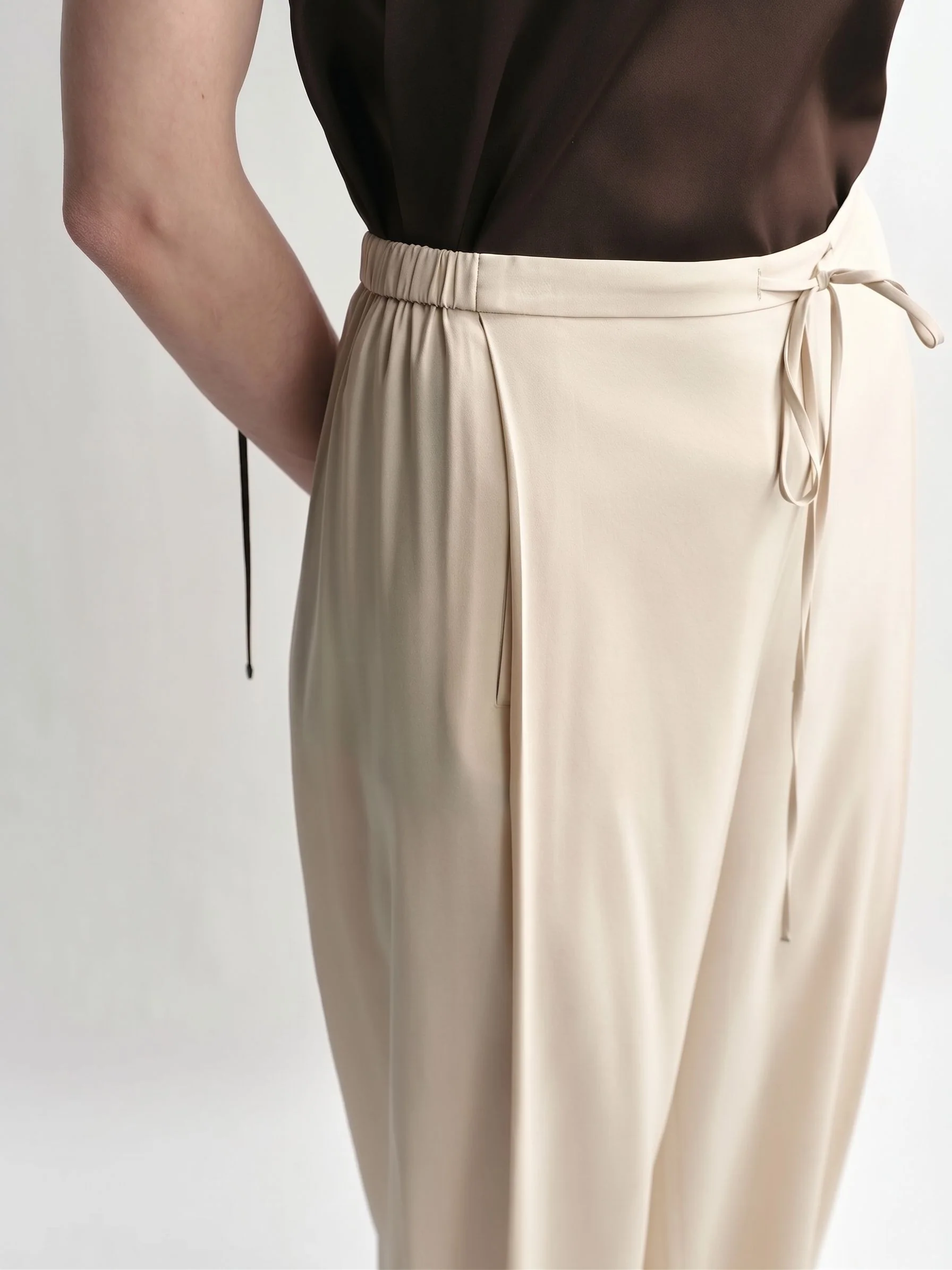 Mulberry Silk Wide-Leg Pants - Image 7