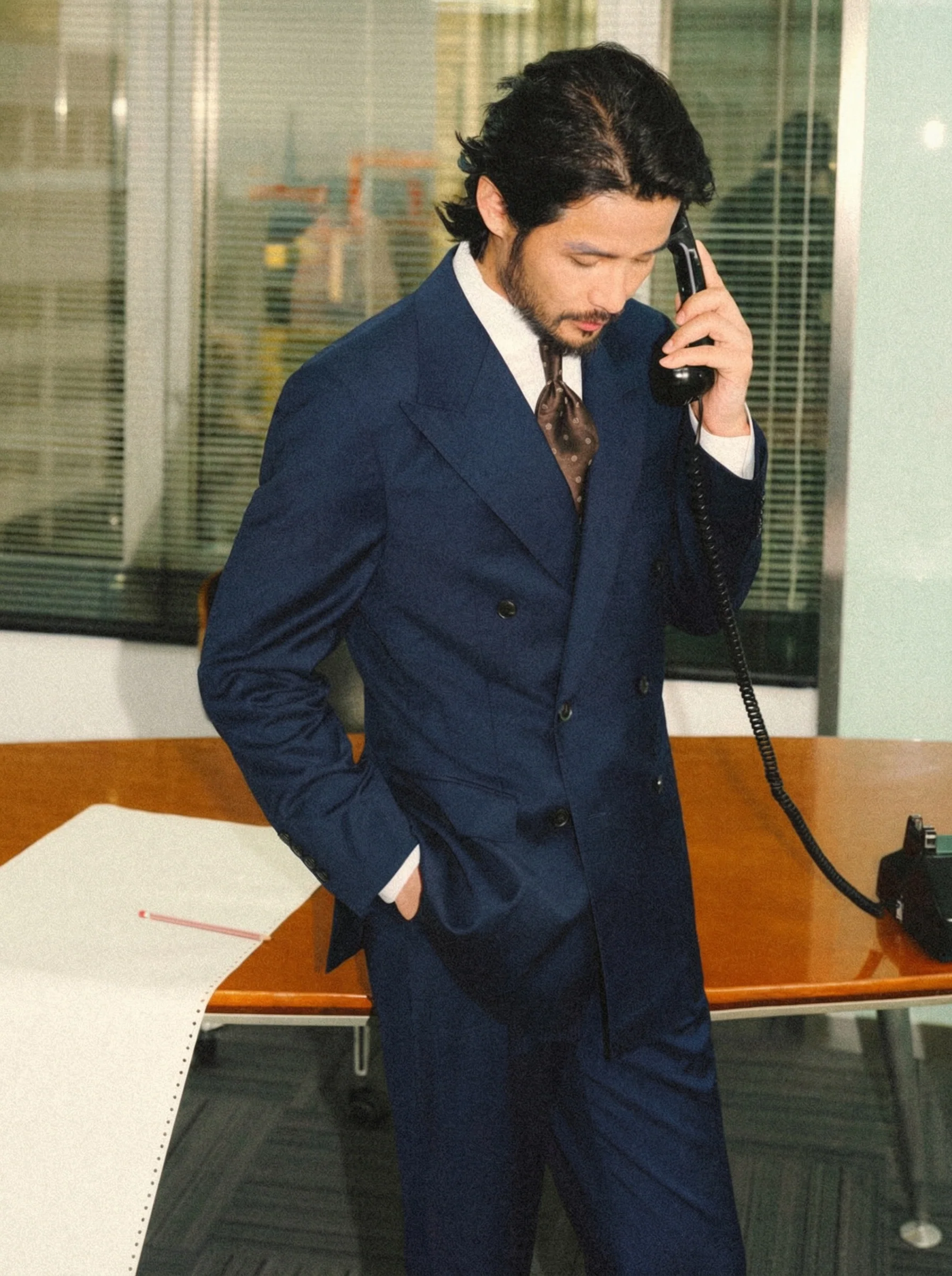 Navy Wool Double-Breasted Suit - Image 2