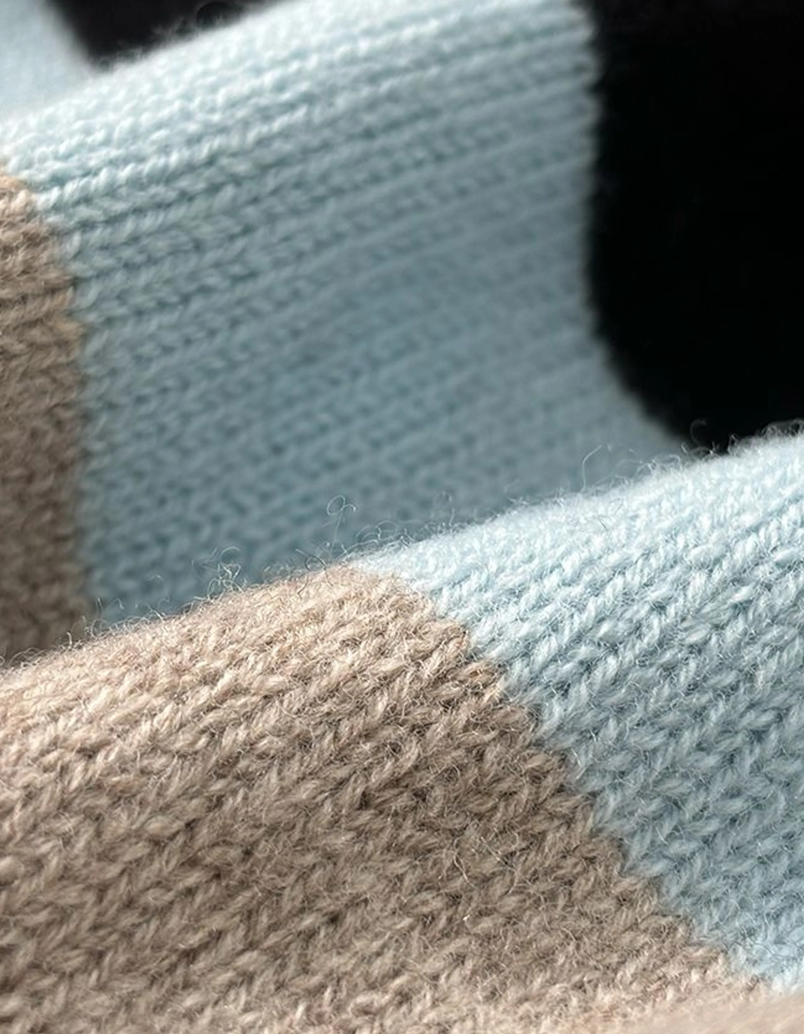 Nina Merino Color-Block Cardigan Vest - Image 7