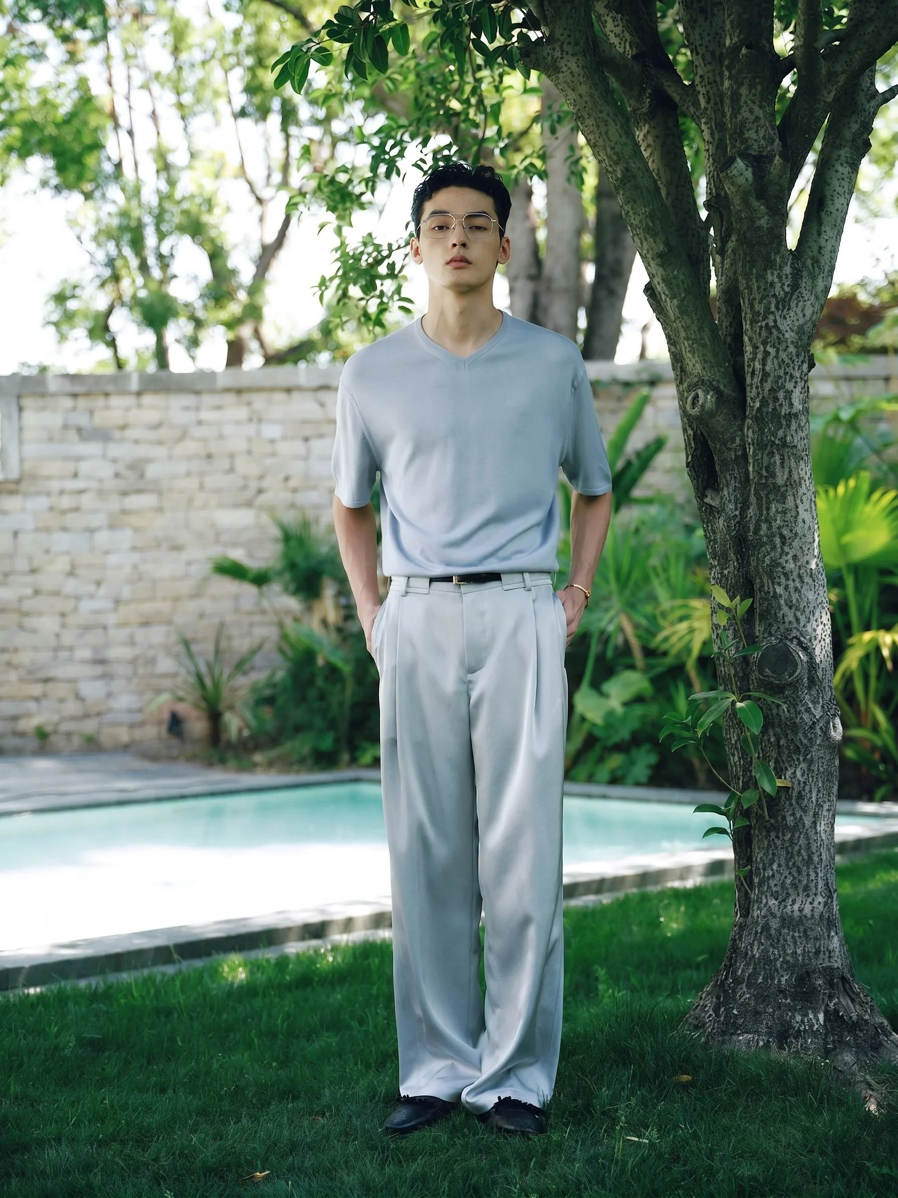 Notch V-Neck Mulberry Silk Knit Tee - Image 3