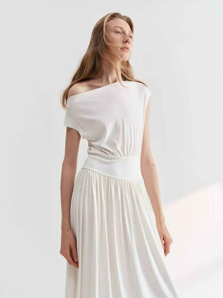 Off-Shoulder White Maxi Dress - Image 4