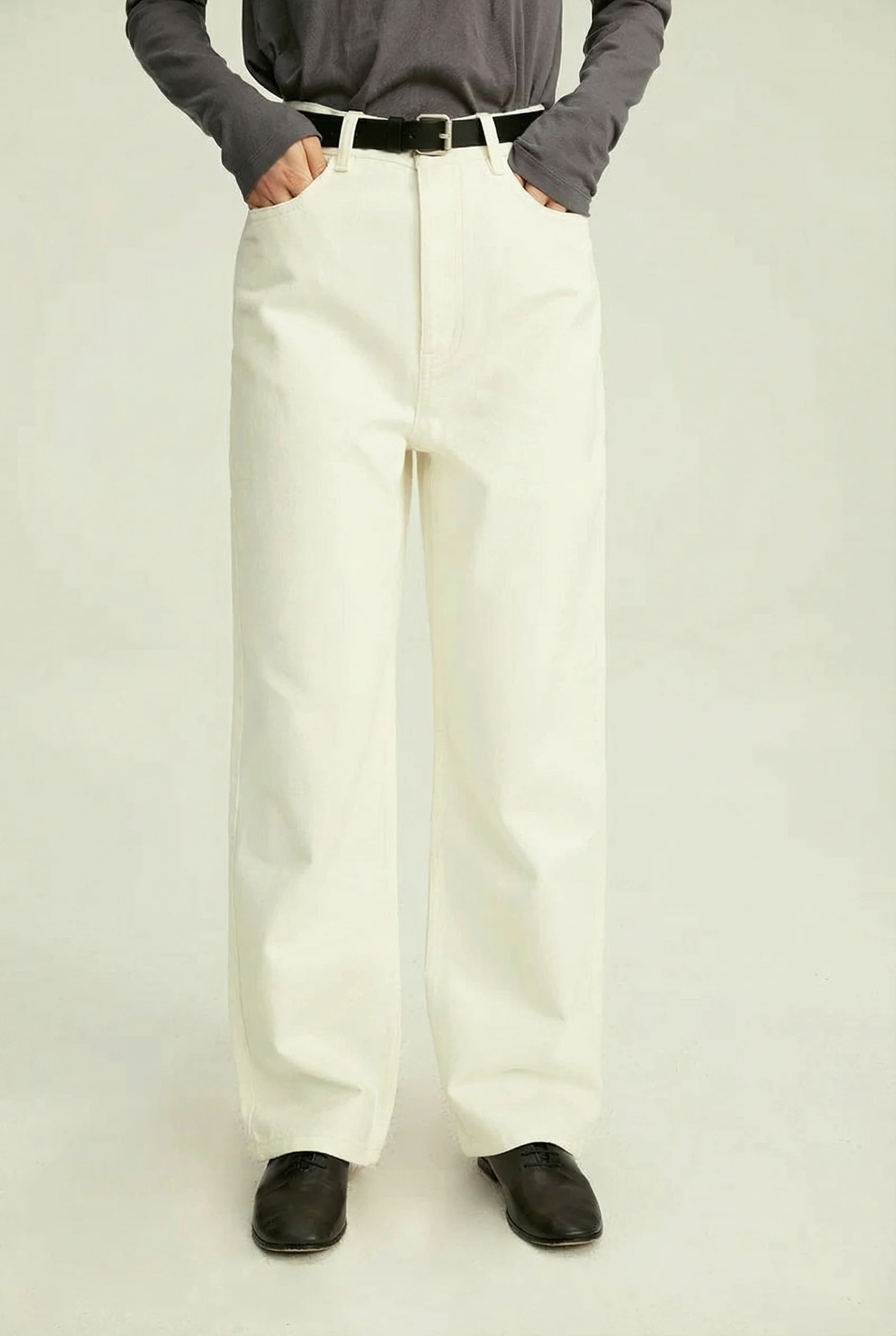 Off-White Wide-Leg Jeans - Image 5