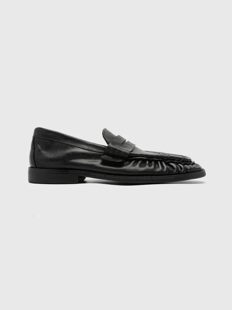 Old Money Washed Penny Loafer
