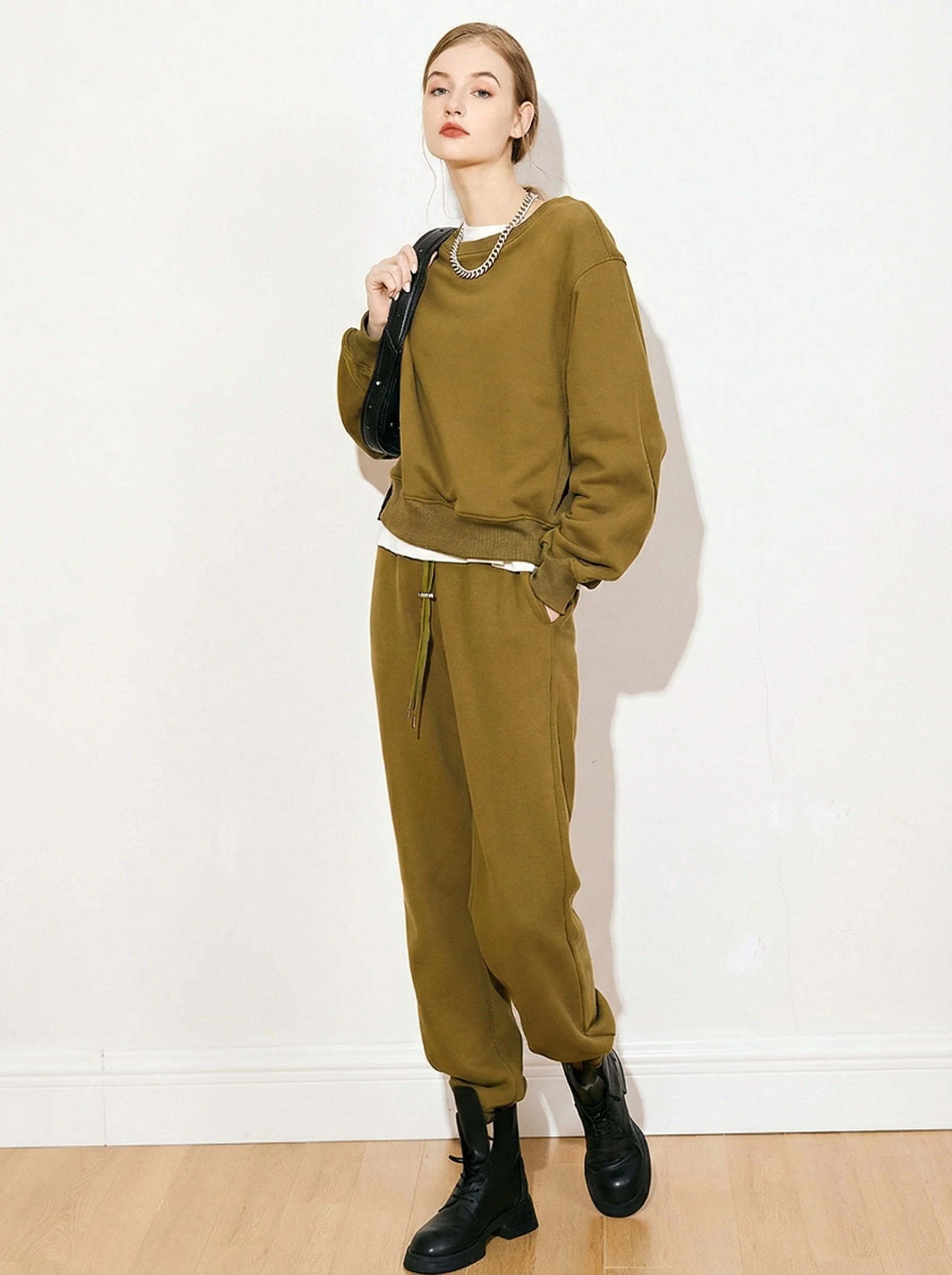 Olive Green Cotton Sweatshirt and Jogger Set - Image 2