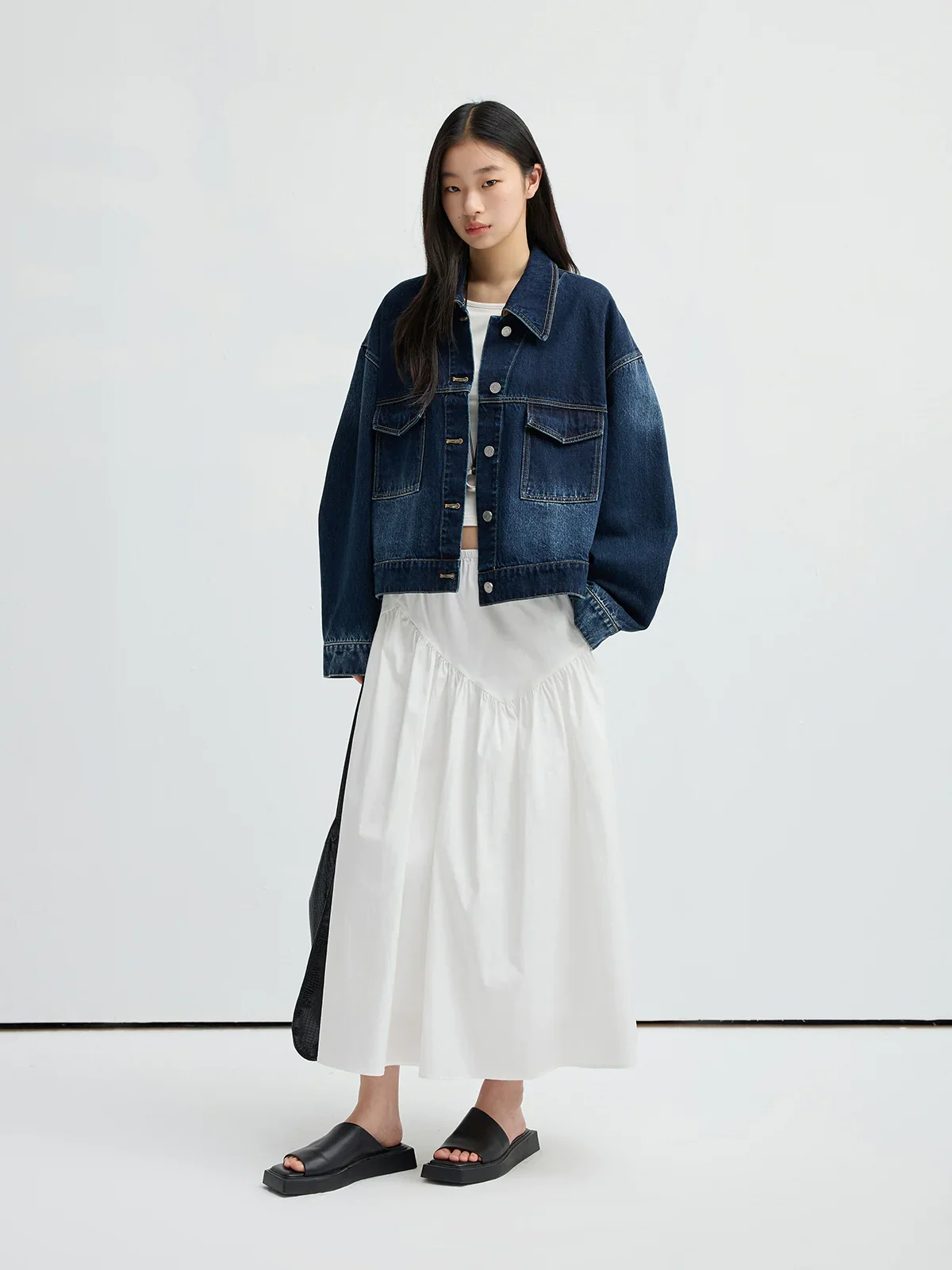 Oversized Contrast-Collar Denim Jacket