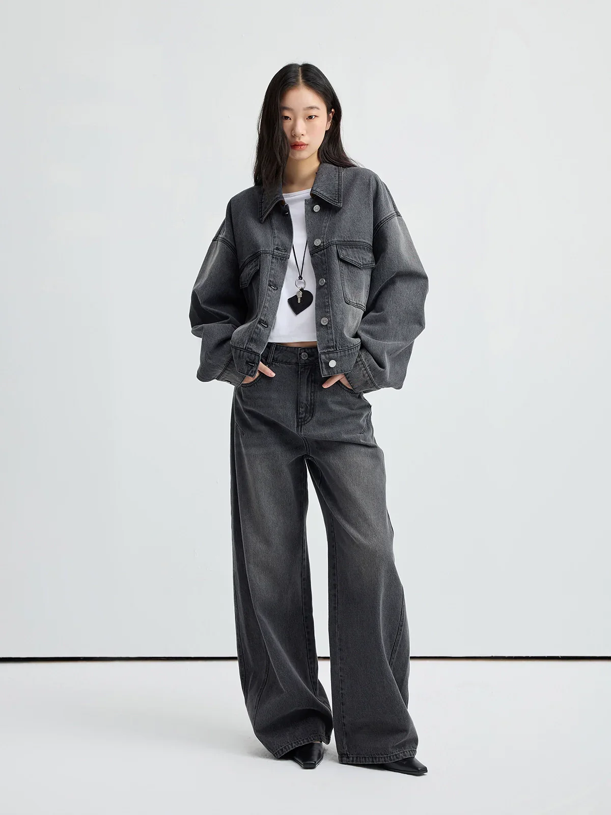 Oversized Contrast-Collar Denim Jacket - Image 3