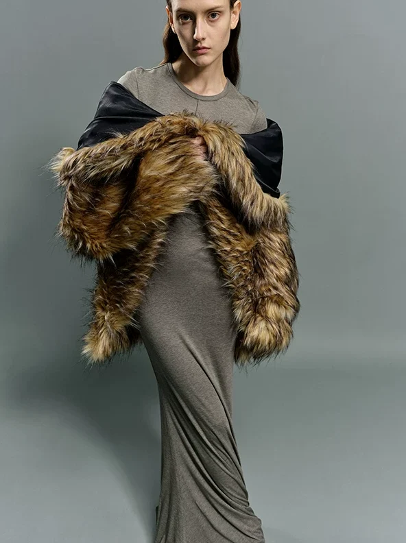 Oversized Fur Jacket - Image 3