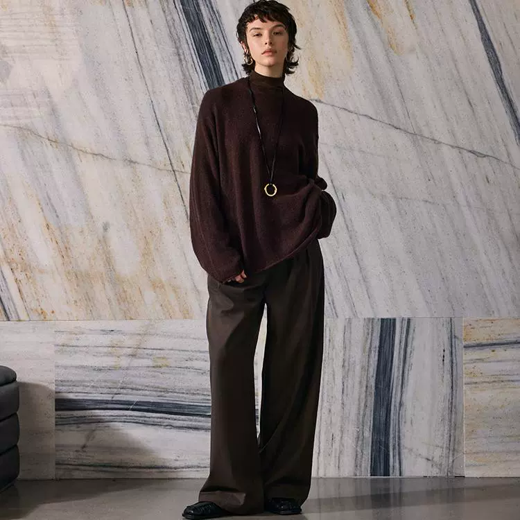 Oversized Knitted Sweater - Image 4