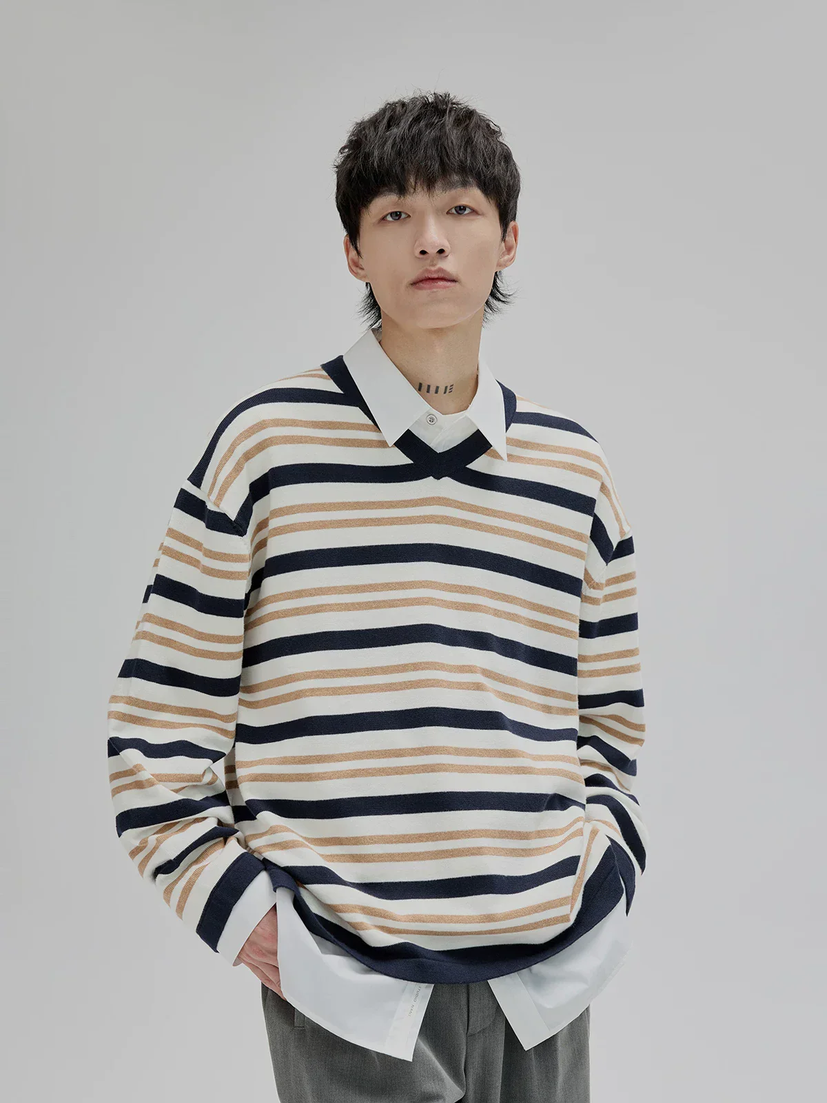 Oversized Narrow V-Neck Striped Sweater
