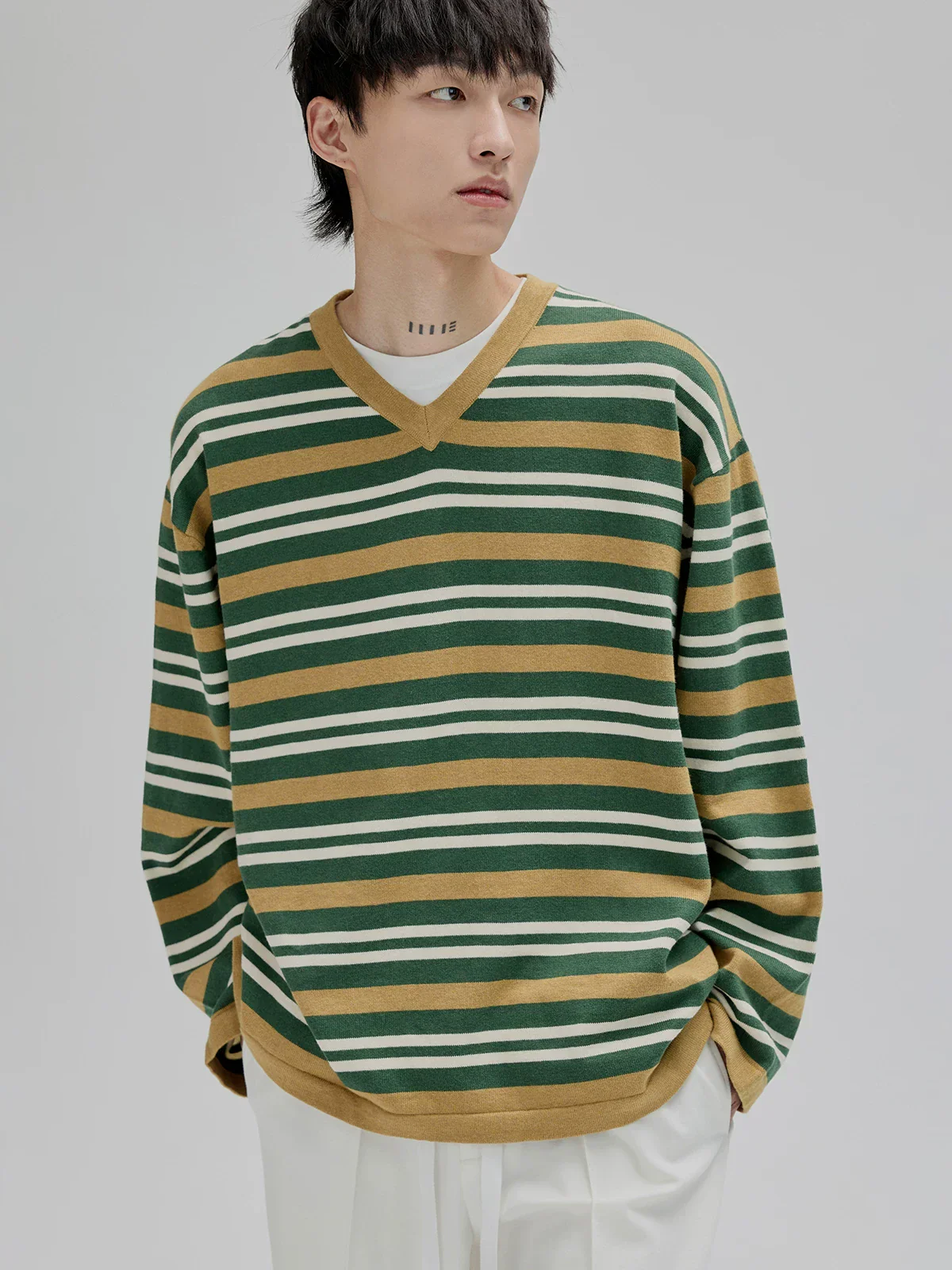 Oversized Narrow V-Neck Striped Sweater - Image 3