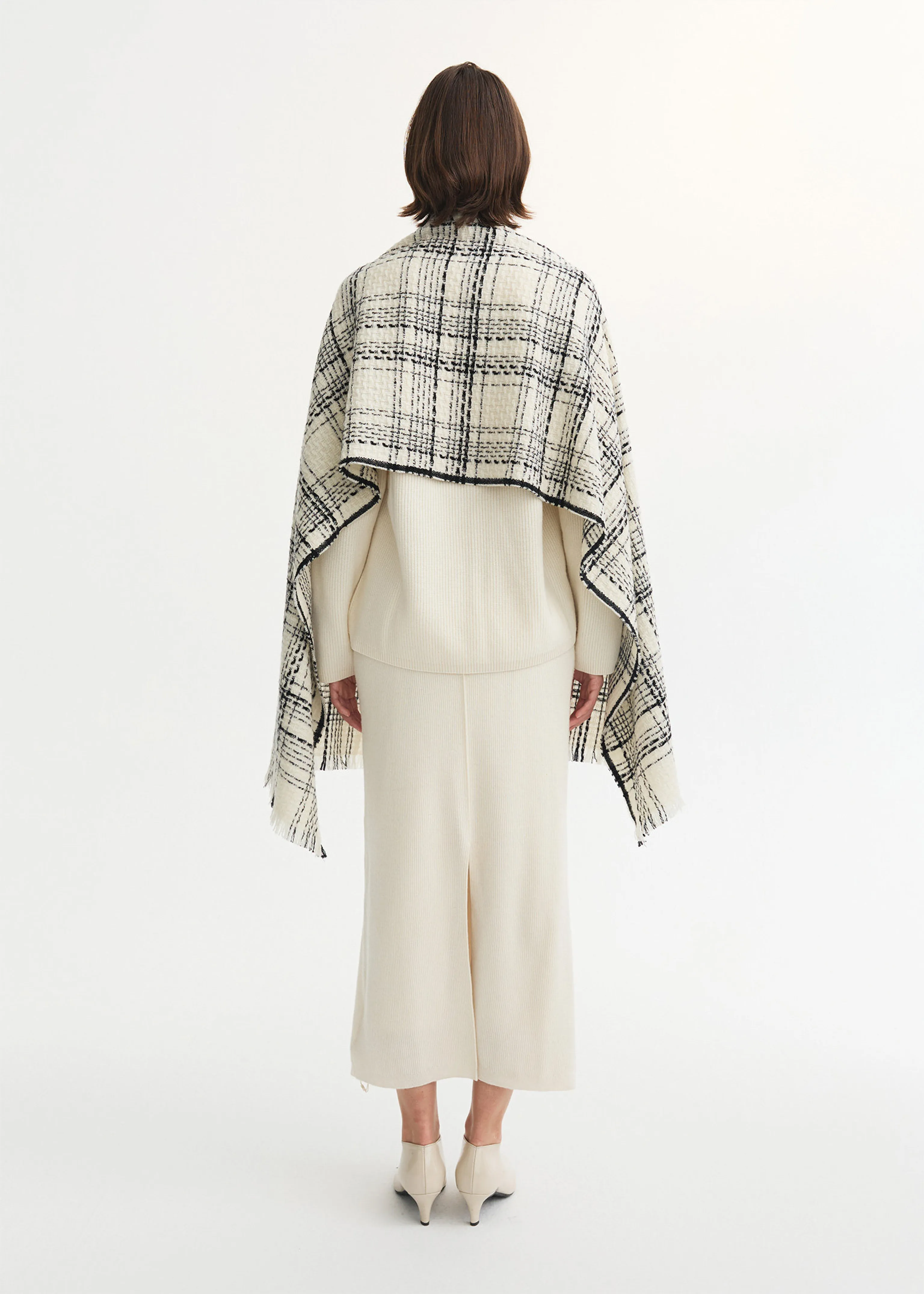 Oversized Plaid Shawl - Image 4