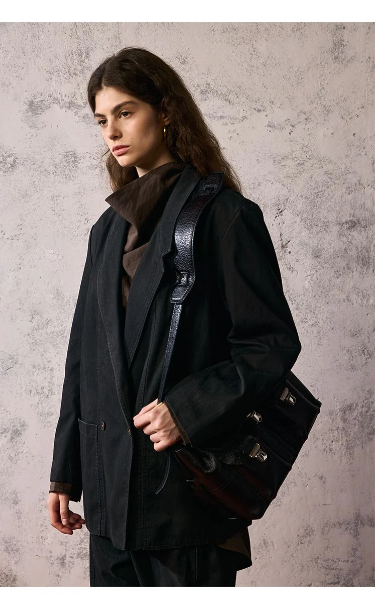 Oversized Suit - Image 10